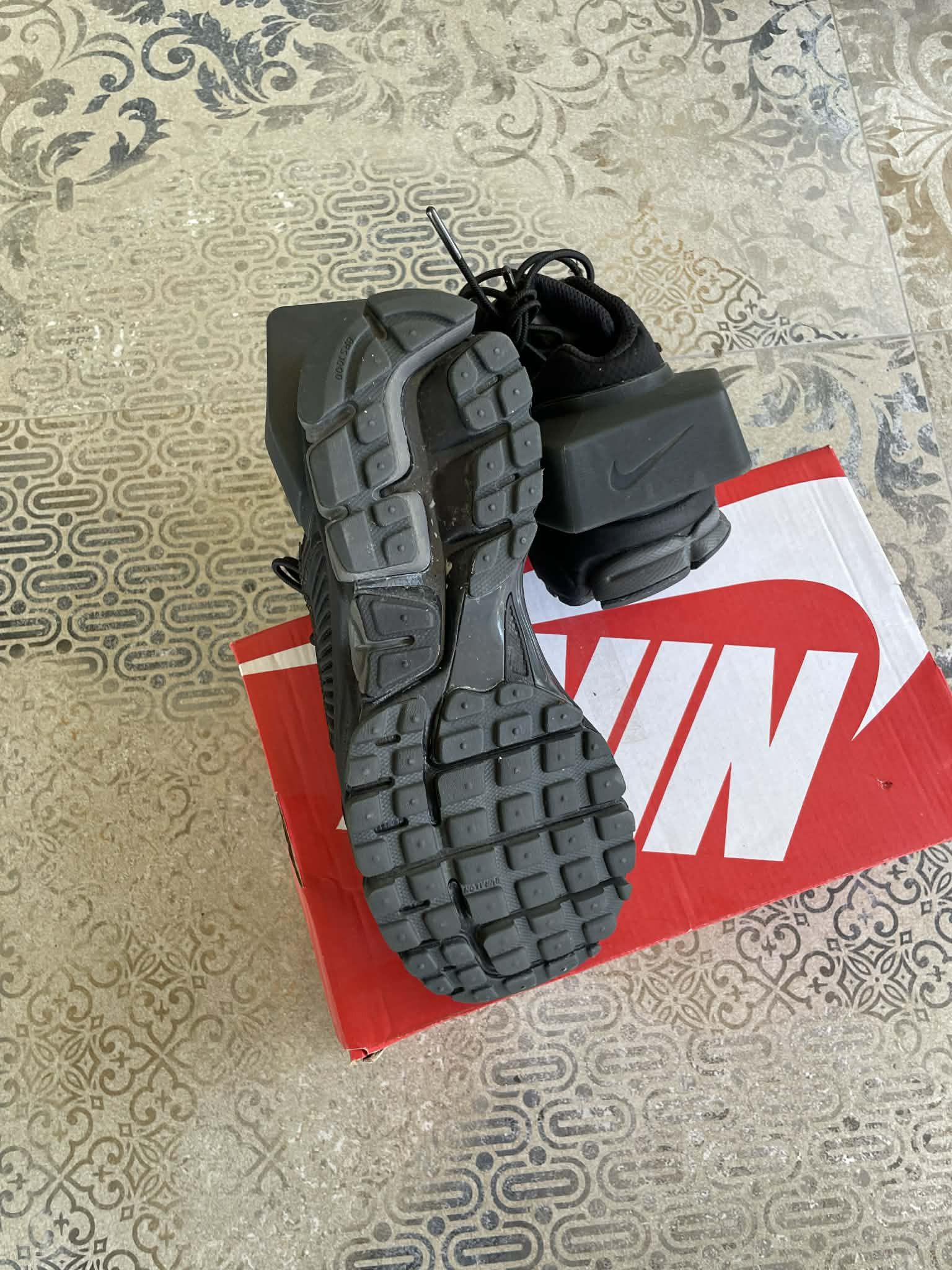 Nike Nike Zoom Vomero 5 x A Cold Wall Black US6 EU 38.5 Size US 6 / IT 36 - 5 Thumbnail