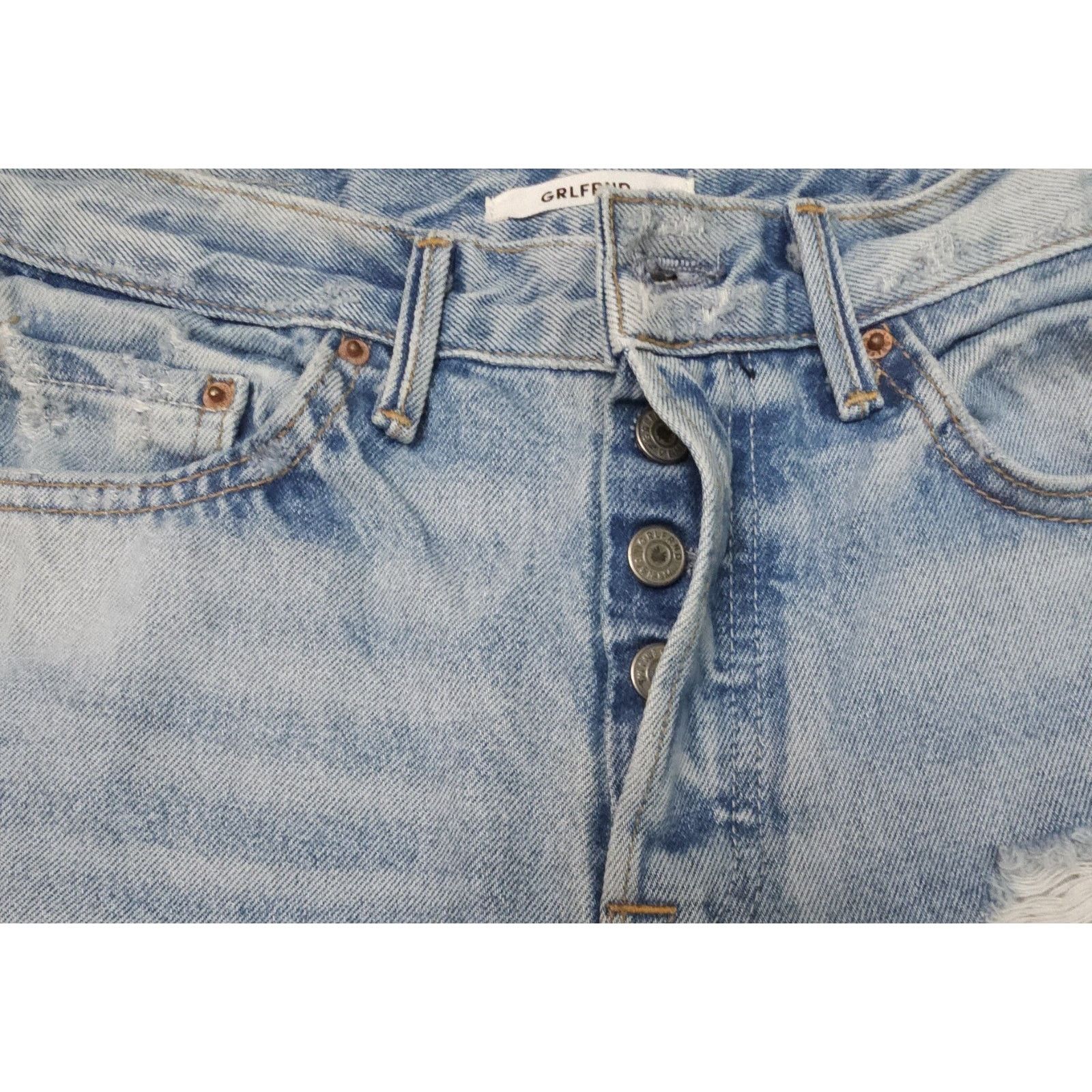 GRLFRND GRLFRND BEVERLY Bermuda Light Wash Frayed Hem Button Fly 26 Size 26" / US 2 / IT 38 - 7 Thumbnail