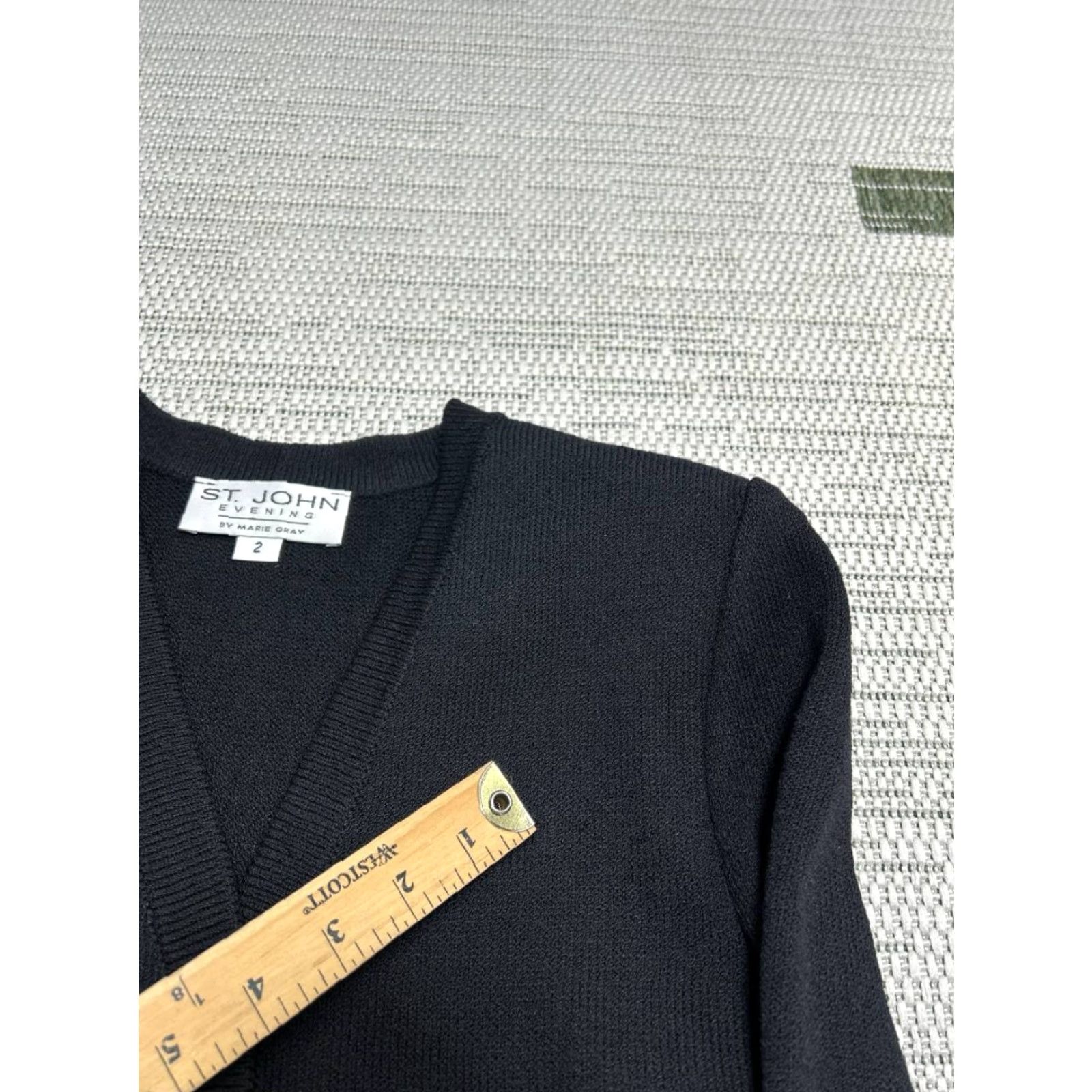 St. John VINTAGE? No, St John Evening by Marie Gray Cardigan Sweater Womens 2 Black Tight Knit Winter Size XS / US 0-2 / IT 36-38 - 4 Thumbnail