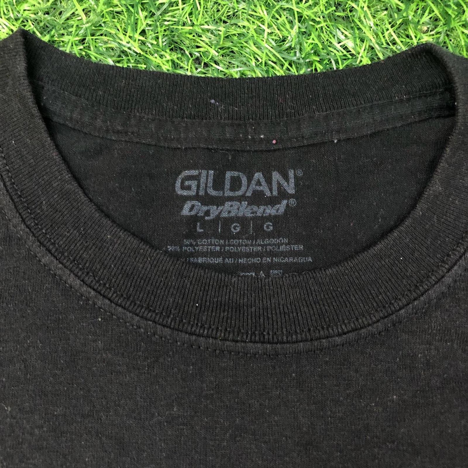 Gildan Men’s Black ‘River Dell Track and Field’ Graphic Tee Size US L / EU 52-54 / 3 - 4 Thumbnail