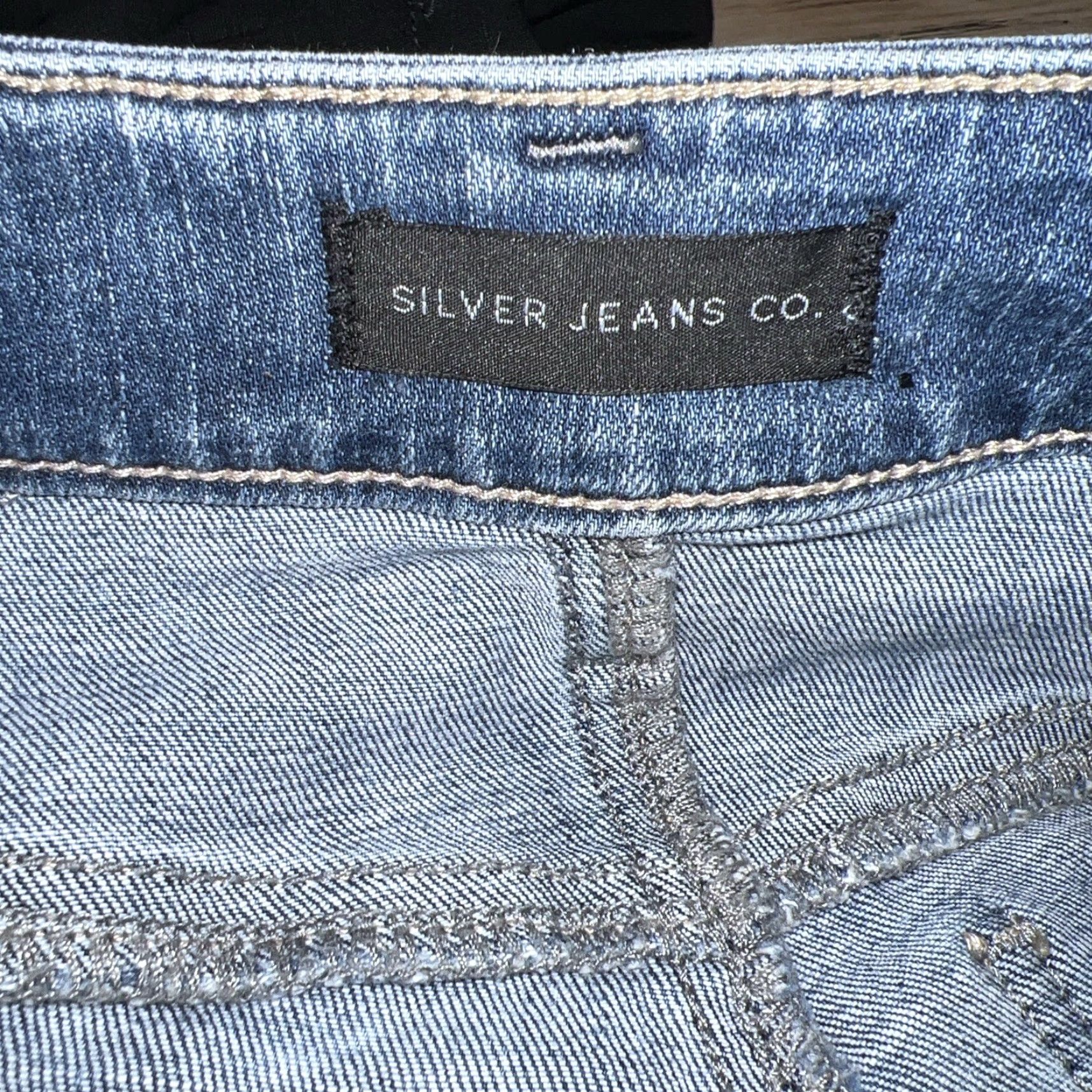 Silver Jeans Co. VINTAGE Silver Jeans Co Suki Boot Cut Jeans Womens 26 Inseam 31 Blue Mens/ Womens? Size 26" / US 2 / IT 38 - 5 Thumbnail