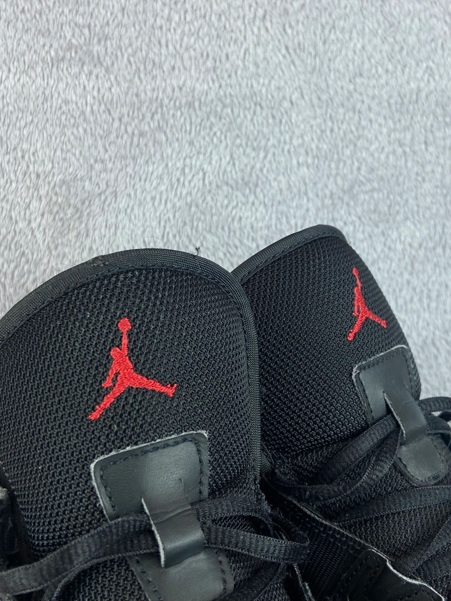 Jordan Brand : Jordan sneakersy czarne retro vintage Size US 7 / EU 40 - 7 Thumbnail