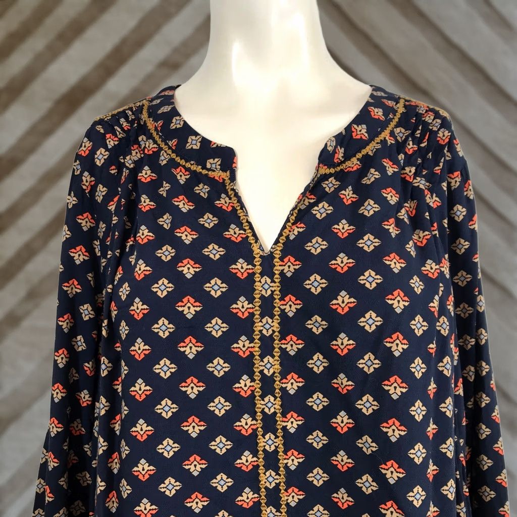 Vintage VINTAGE? No — J Jill Navy Blue Geometric Print Tunic Blouse Women Size L Long Sleeve V Neck Size L / US 10 / IT 46 - 1 Thumbnail
