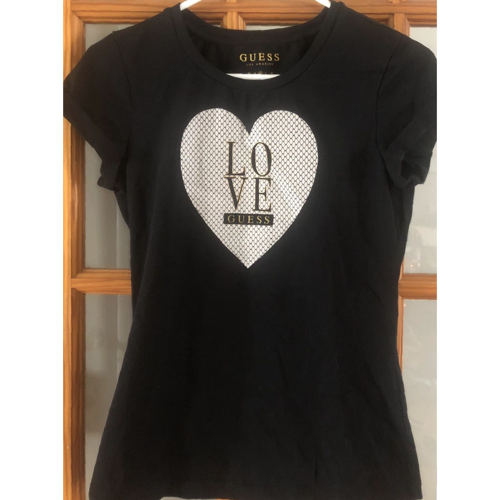 Guess GUESS T-Shirt Womens M Black Heart Logo Graphic Tee Top Size M / US 6-8 / IT 42-44 - 2 Thumbnail
