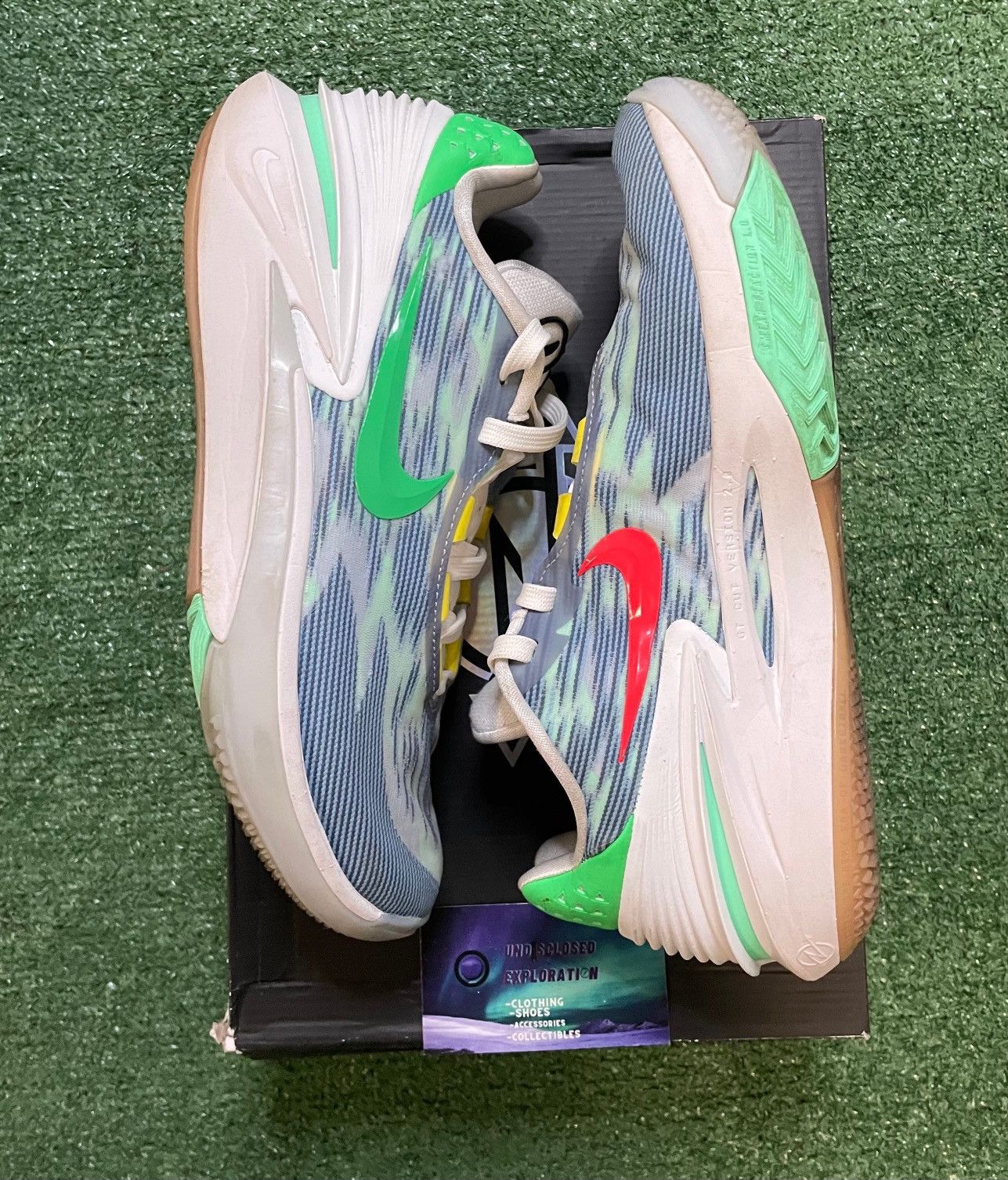 Nike Nike Zoom Gt cut 2 leche blue green glow size 9men/10.5women Size US 9 / EU 42 - 3 Thumbnail