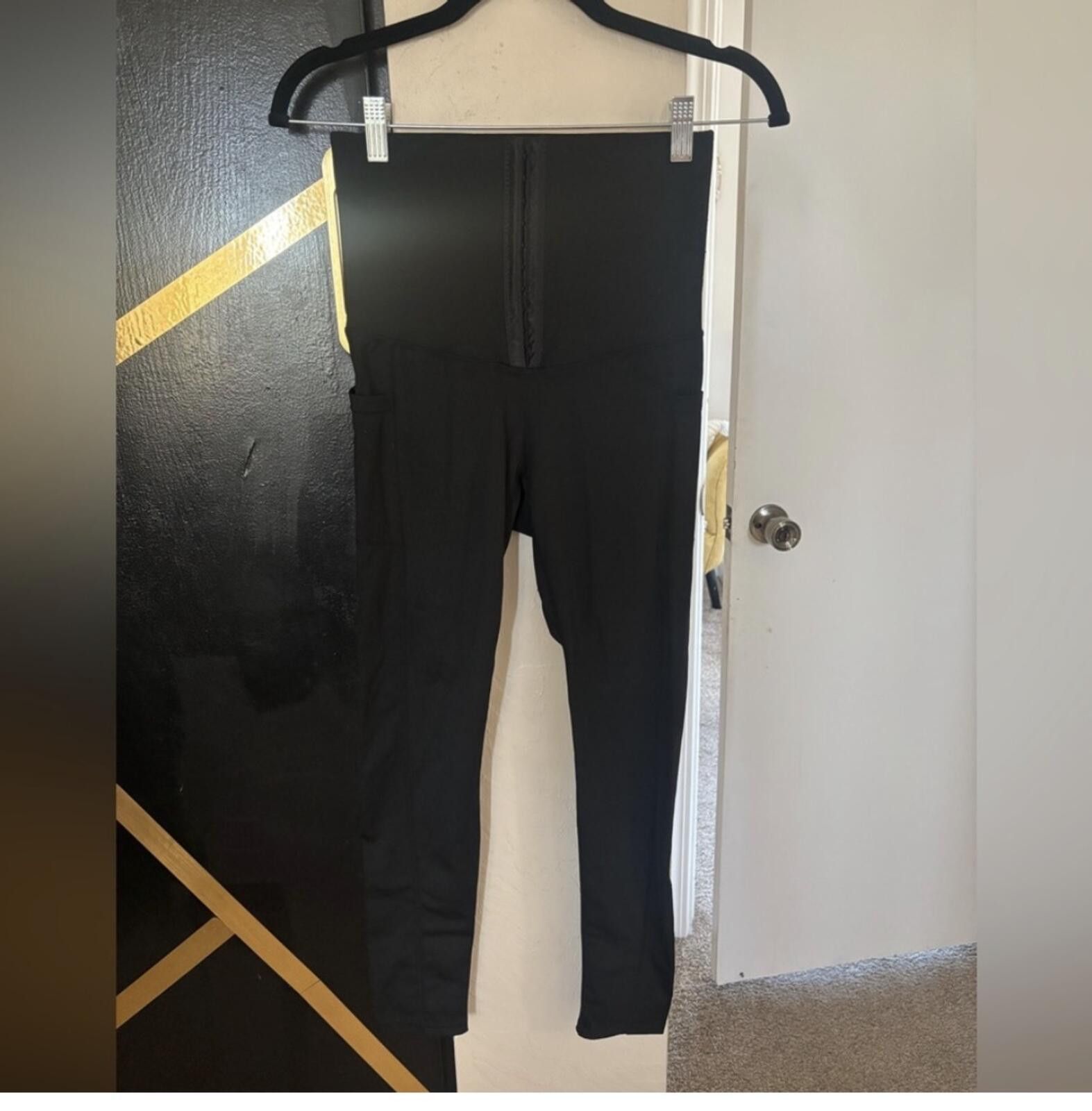 Other (O to S) Black waist training Leggings Size 28" / US 6 / IT 42 - 2 Thumbnail