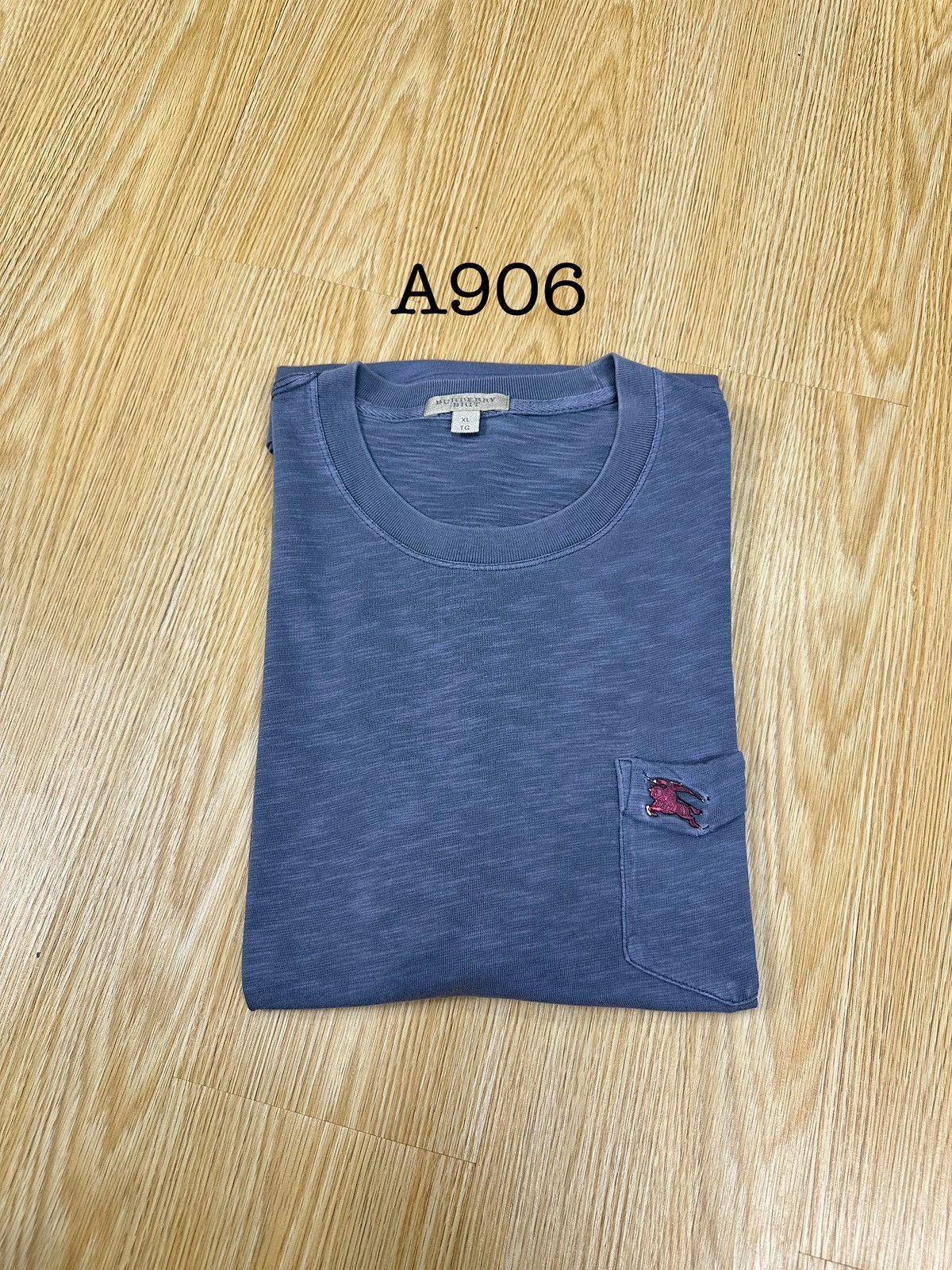 Burberry Burberry Brit Single Pocket TShirt A906 Size US L / EU 52-54 / 3 - 11 Thumbnail