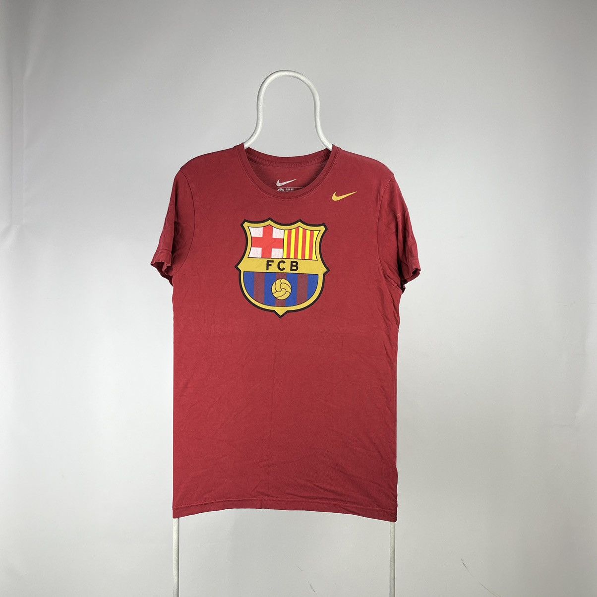 Nike Nike FC Barcelona Tshirt shields logo size Medium Size US M / EU 48-50 / 2 - 1 Thumbnail