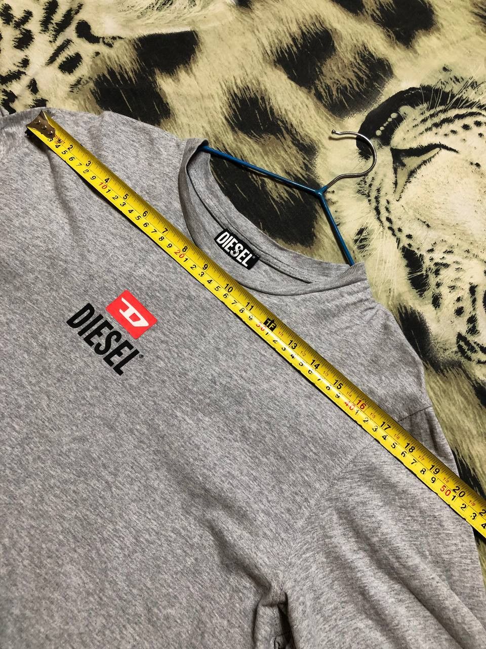 Diesel Vintage gray logo center T-Shirt Diesel crazy Y2K size L Size US L / EU 52-54 / 3 - 9 Thumbnail