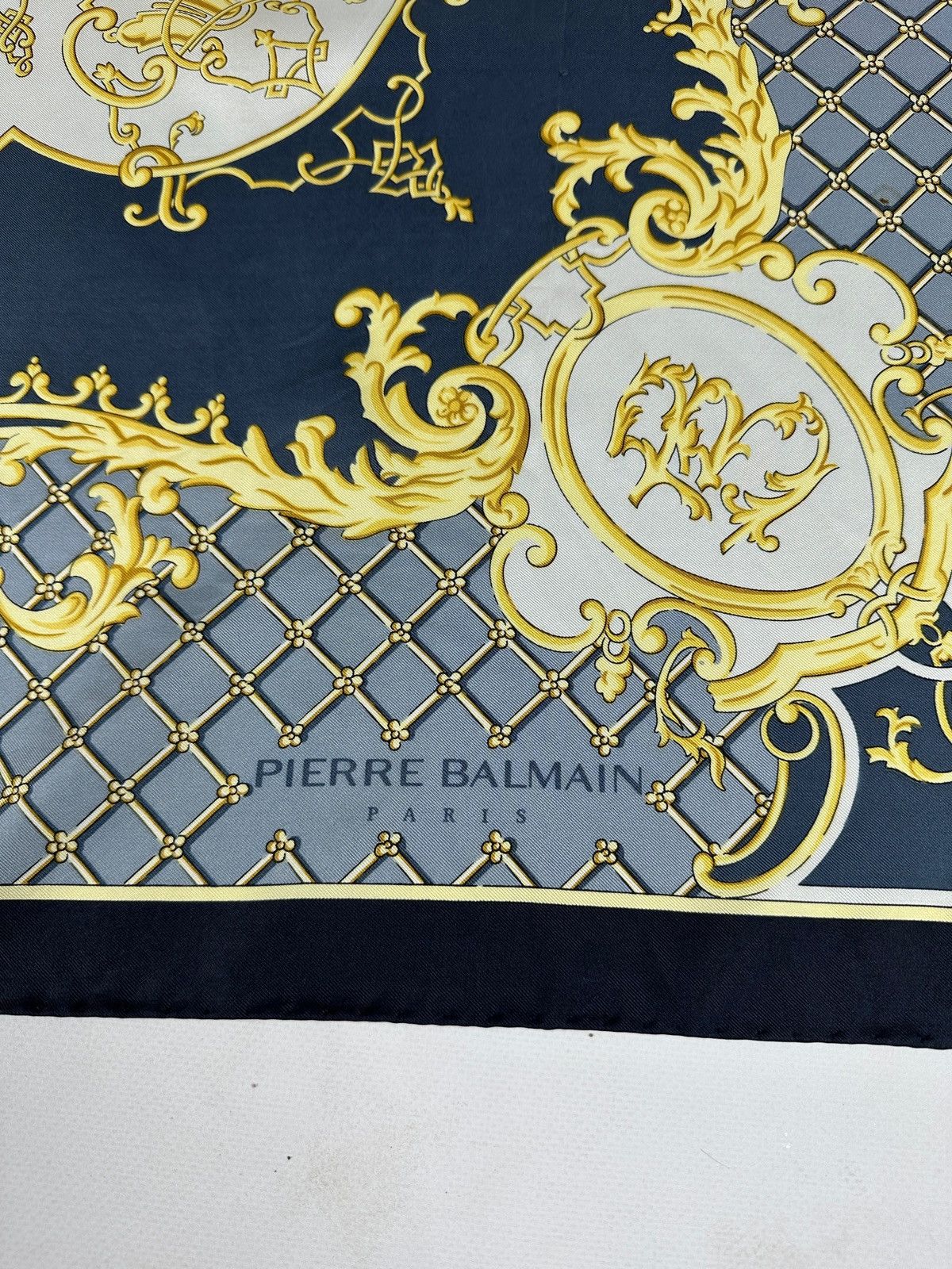 Pierre Balmain Vintage Pierre Balmain Paris Silk Scarf Size ONE SIZE - 7 Thumbnail