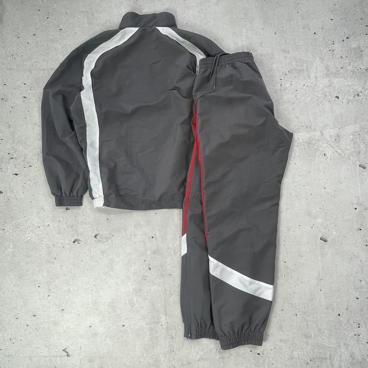 Adidas Vintage Adidas Tracksuit Jacket and Pants size 42/44 Size 44L - 9 Thumbnail