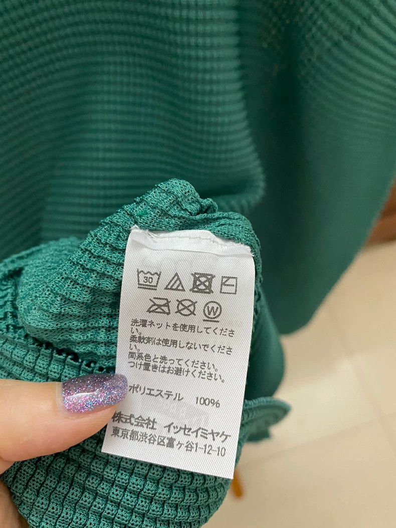 Issey Miyake Issey Miyake size:one size Green pleated long-sleeved shir Size S / US 4 / IT 40 - 6 Thumbnail