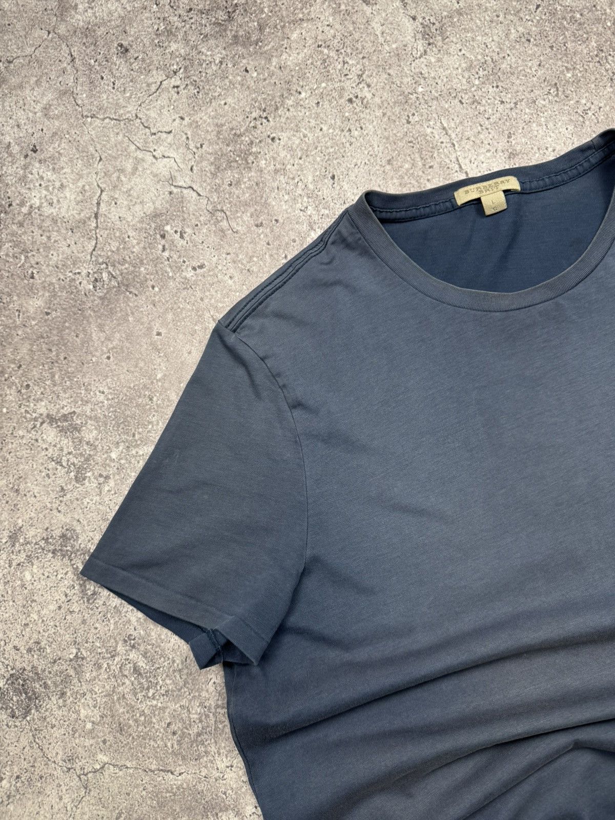 Burberry Crazy Vintage Y2K Faded Burberry Trashed T Shirt Logo Japan Size US L / EU 52-54 / 3 - 5 Thumbnail