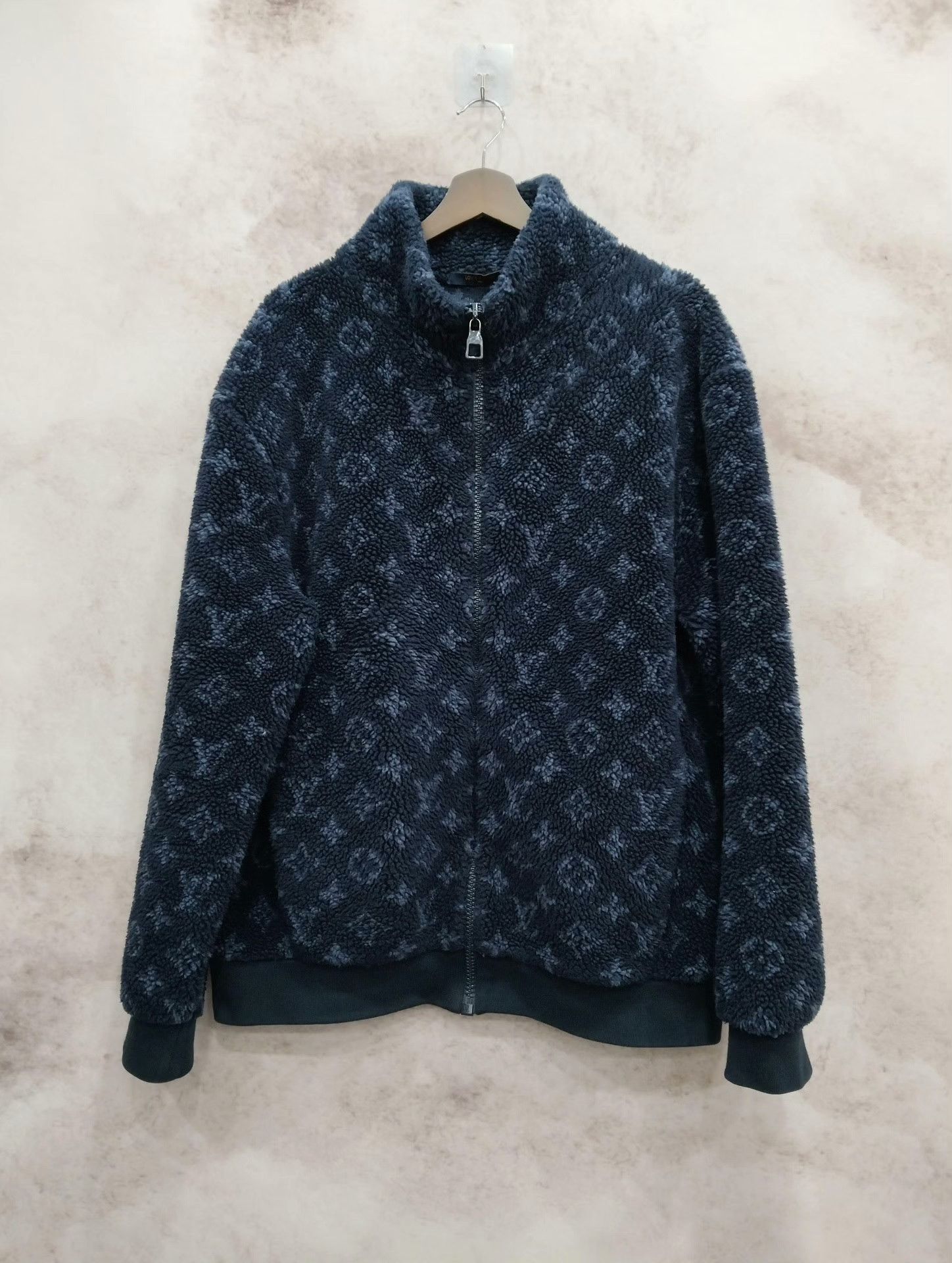 Louis Vuitton Louis Vuitton Light Jacket XL Men Size US XL / EU 56 / 4 - 1 Thumbnail