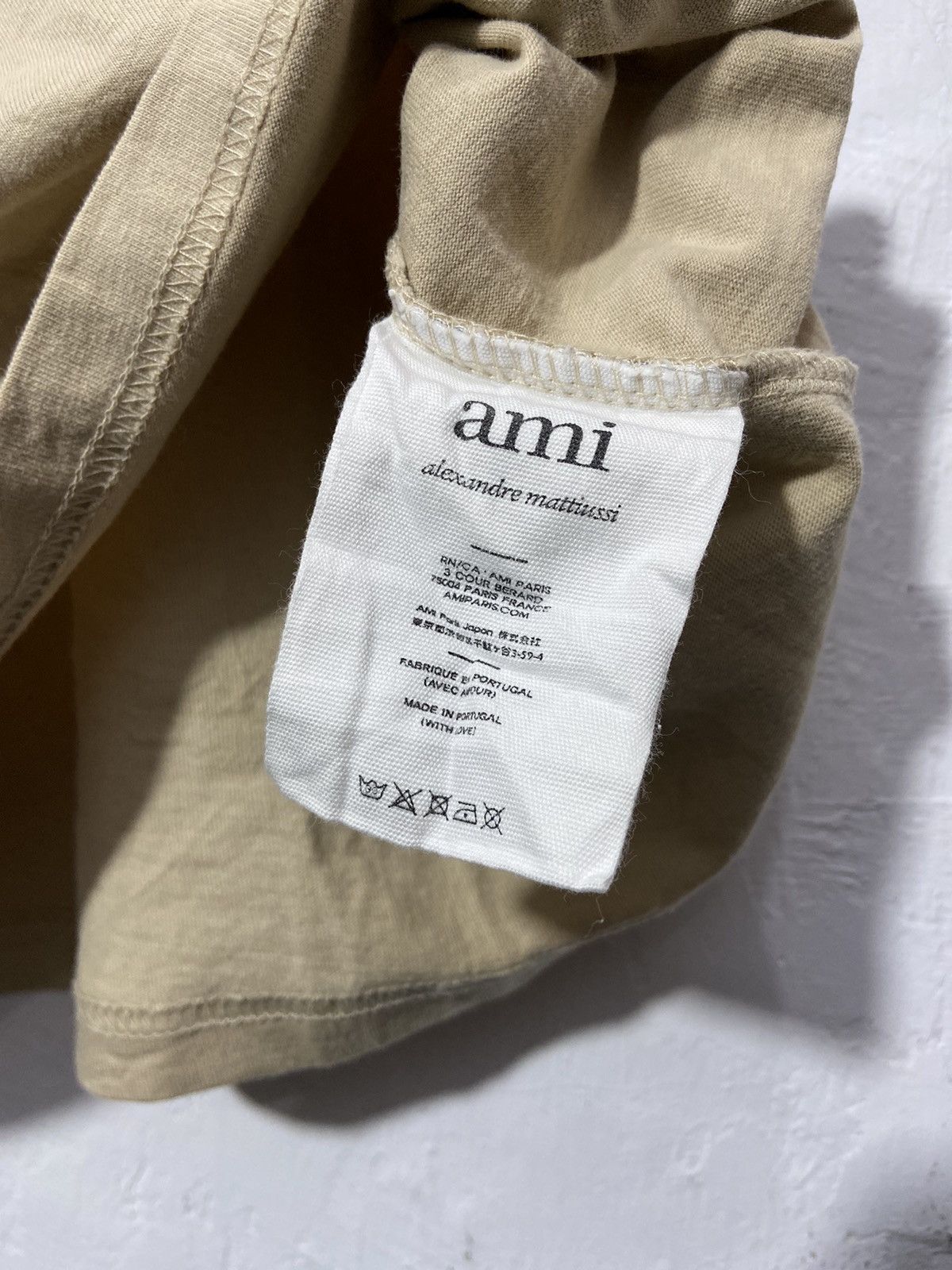 AMI Ami Paris De Coeur Embroidered Logo Tshirt Beige Size US L / EU 52-54 / 3 - 7 Thumbnail