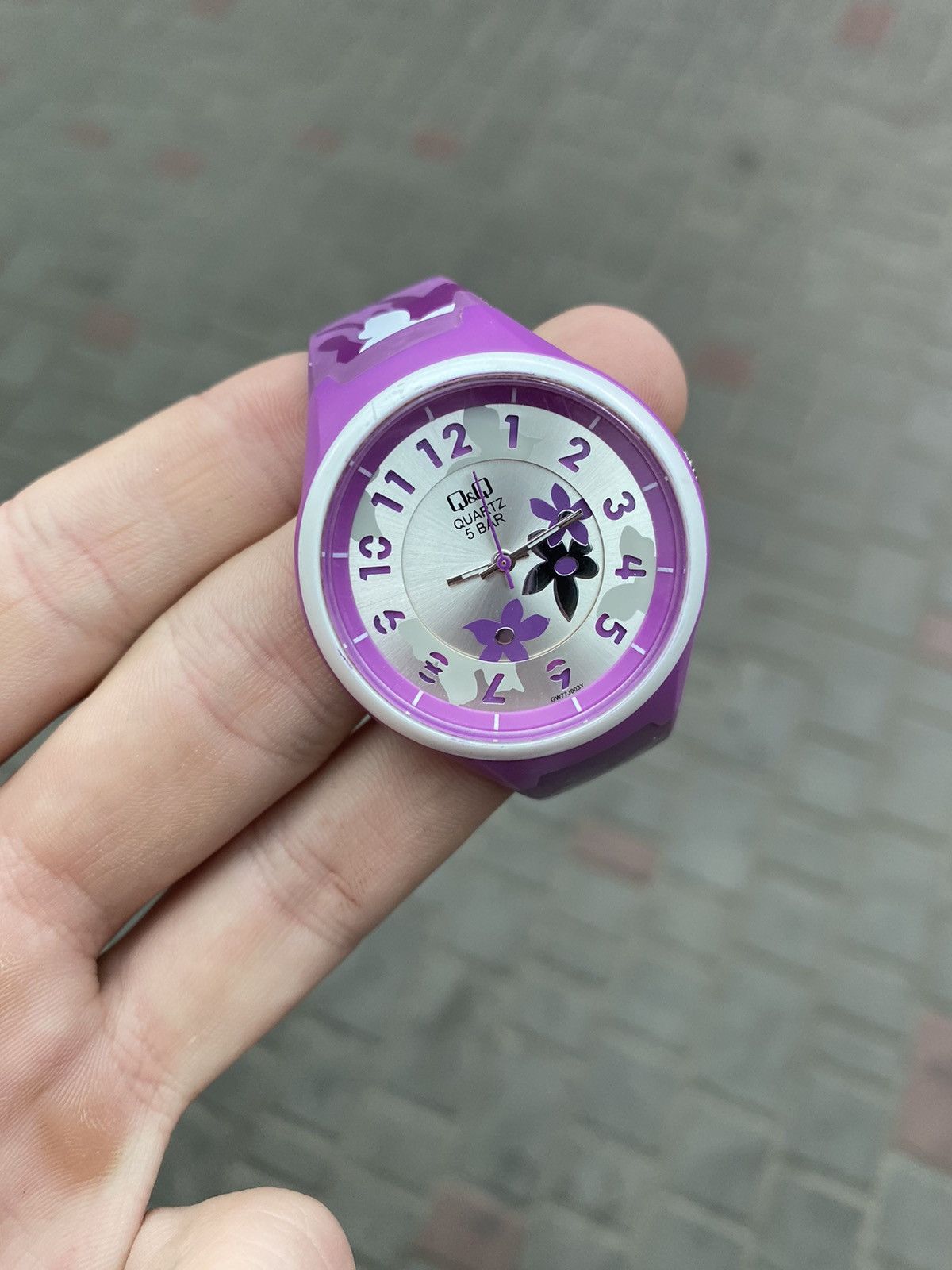 Japanese Brand Q&Q Purple Floral Womens Watch Size ONE SIZE - 6 Thumbnail