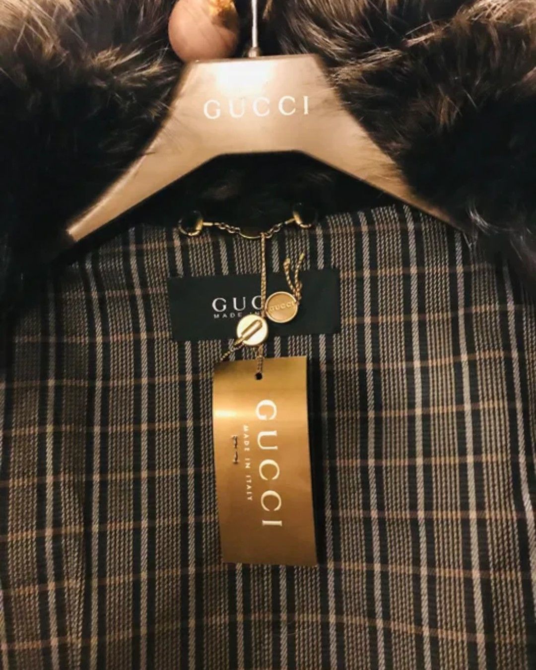 Gucci F/W 2006 RUNWAY VARIATION REAL FUR LEATHER JACKET Size XS / US 0-2 / IT 36-38 - 8 Thumbnail