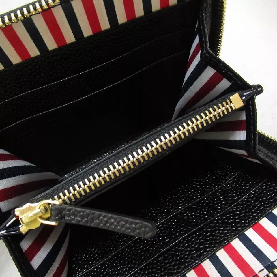 Thom Browne o1s22i1n0924 Size: OS / Zip Around Wallet in Black Size ONE SIZE - 5 Thumbnail