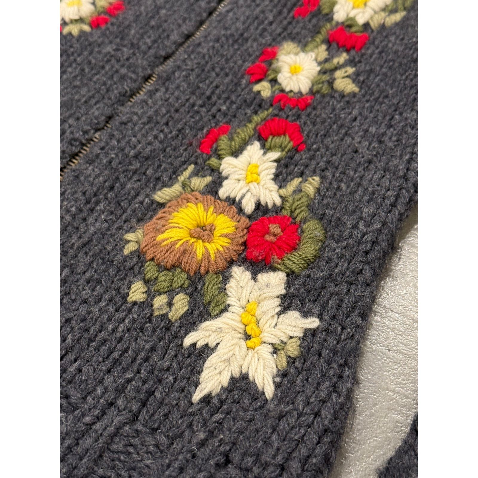 Dolce & Gabbana 2000s Dolce & Gabbana floral cardigan Size S / US 4 / IT 40 - 3 Thumbnail