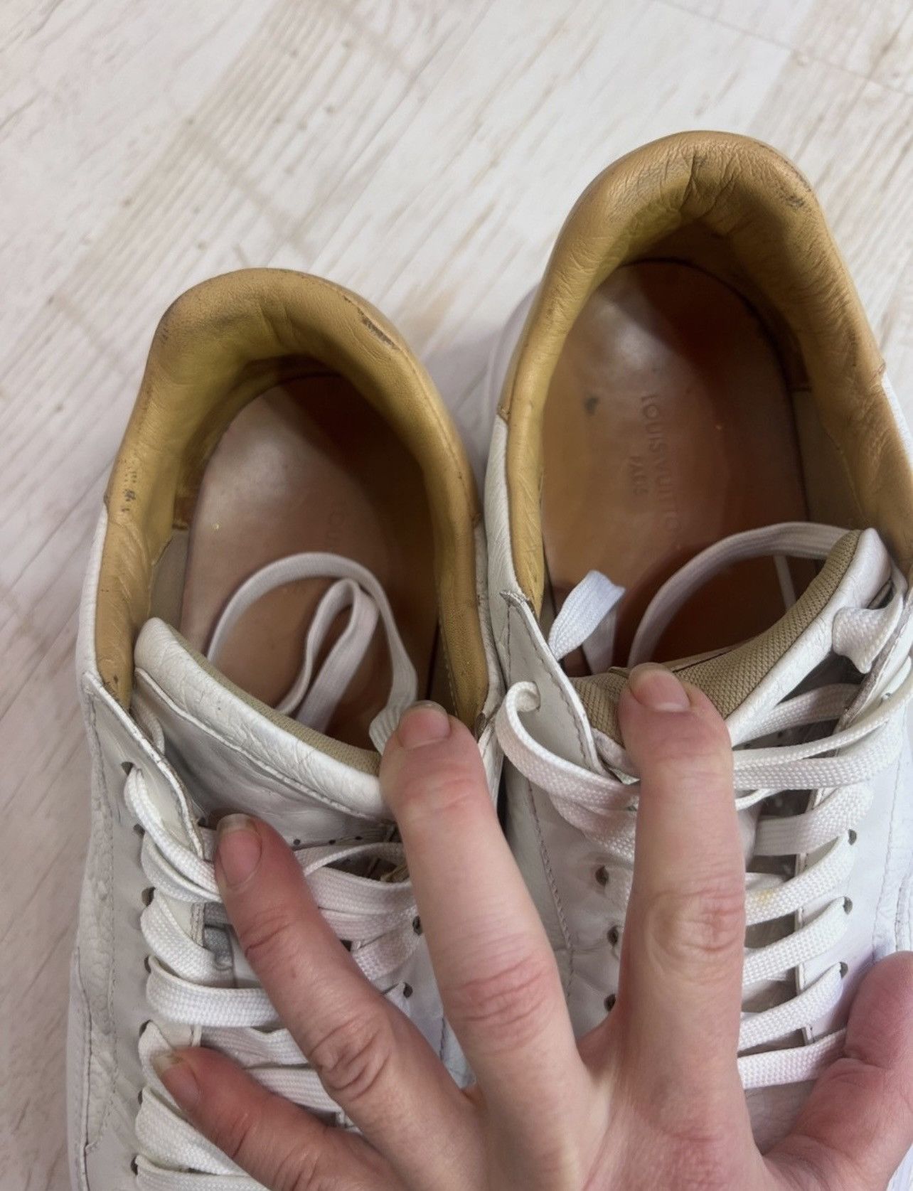 Louis Vuitton Louis Vuitton Beverly Hills White Leather Sneakers Size UK 7 Size US 8 / EU 41 - 10 Thumbnail
