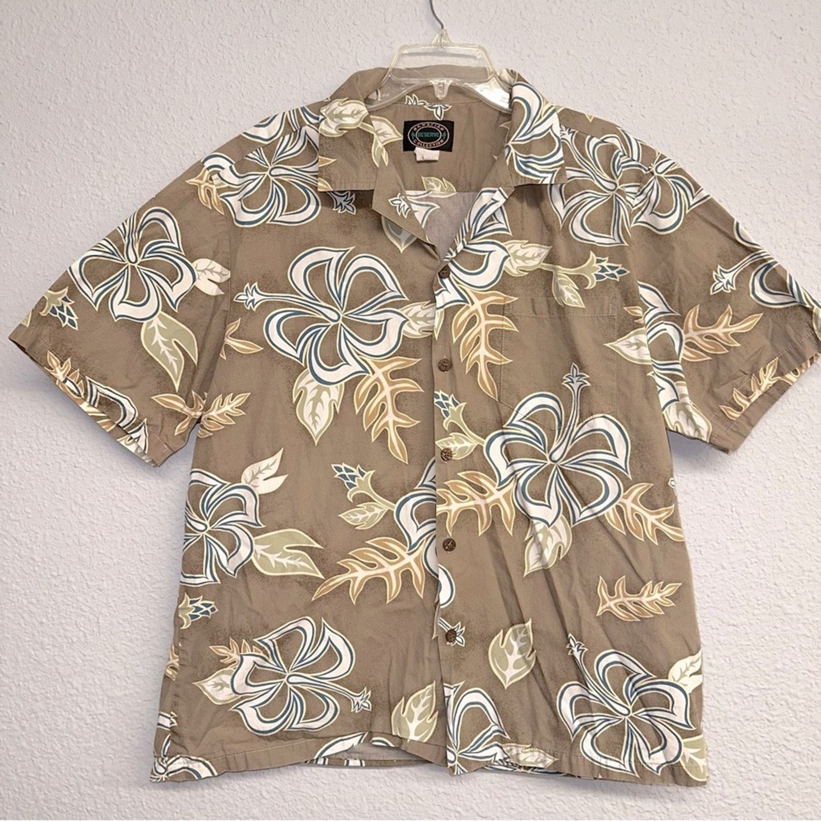 Other Men’s Hawaiian Reserve collection shirt sz XL Size US XL / EU 56 / 4 - 1 Thumbnail