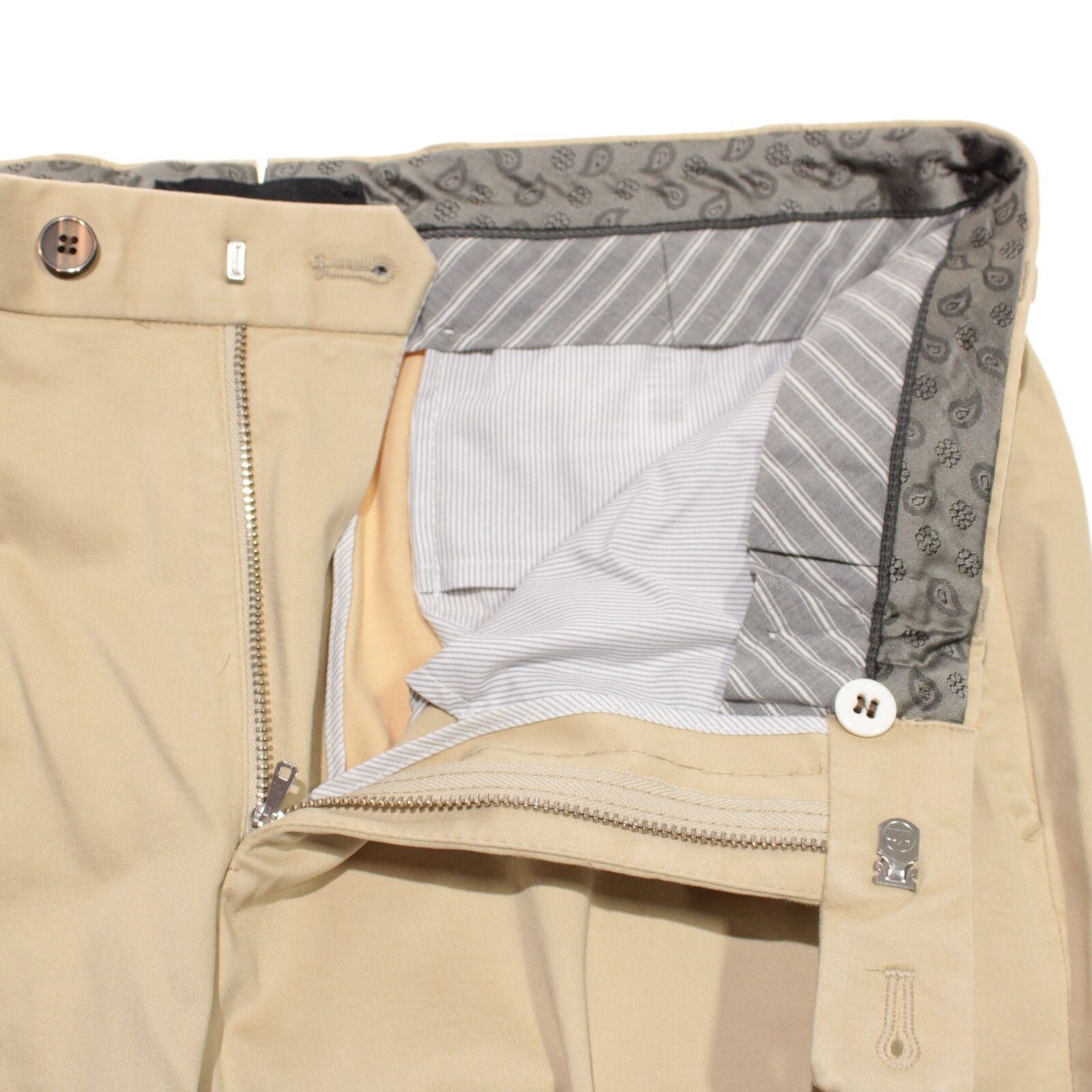 Hiltl Hiltl New with tags Chino Size 32 US In Beige Size US 32 / EU 48 - 3 Thumbnail