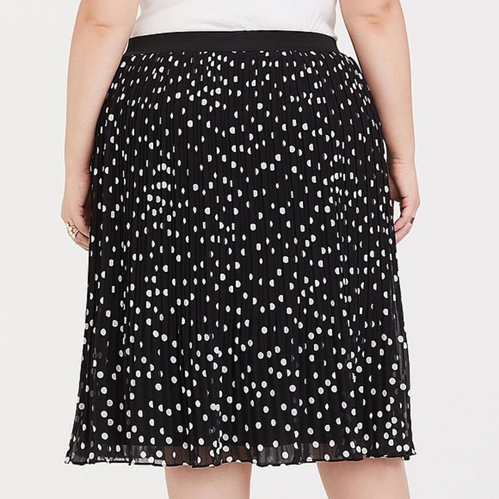 Torrid TORRID ● POLKA DOT ● BROOMSTICK PLEATED ● SKIRT 3x ● NWT Size 42" / US 20 - 4 Thumbnail