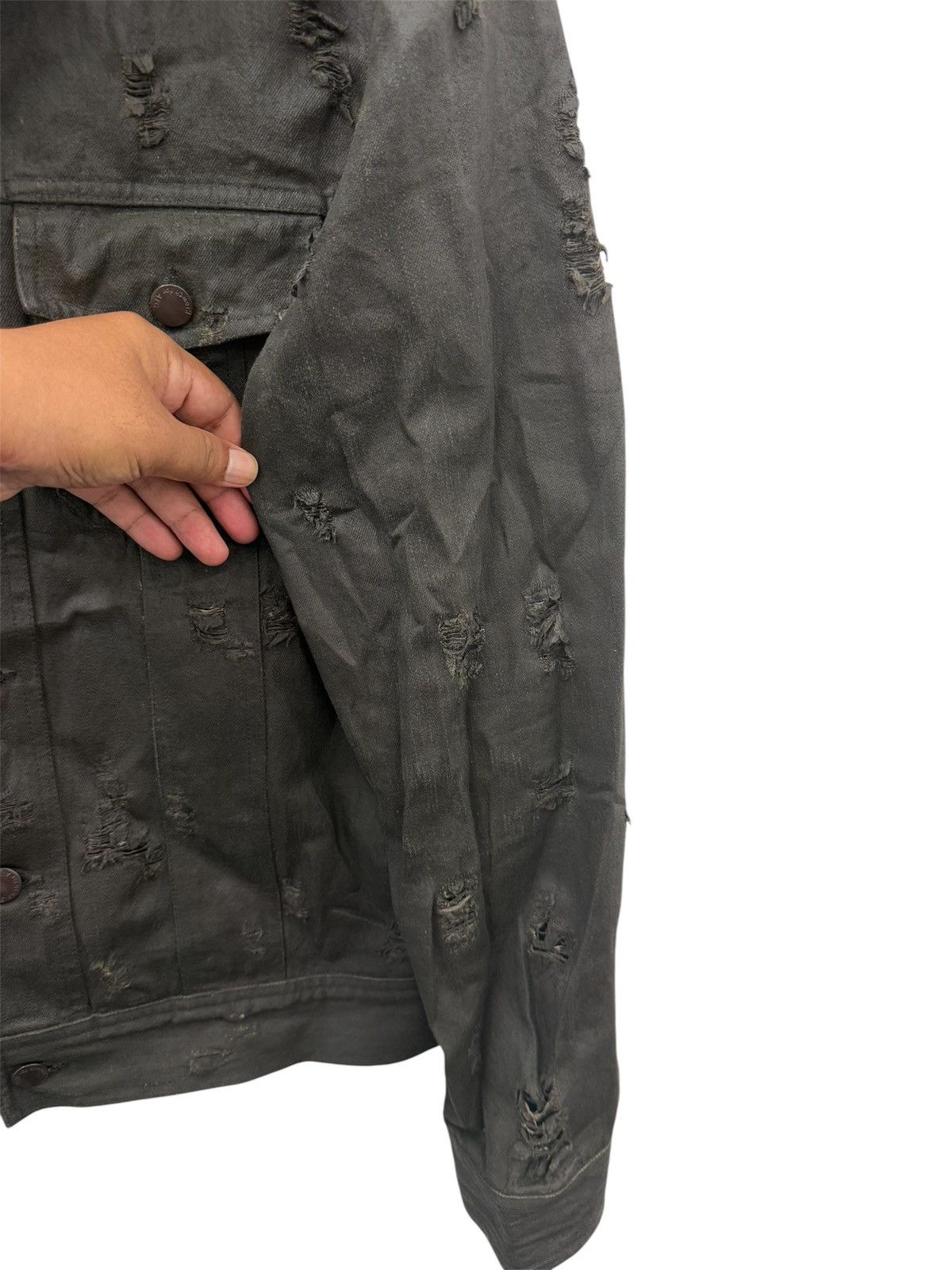 In The Attic × Japanese Brand × Undercover Japan Brand In The Attic Ripped Design Waxed Jacket Rare Size US M / EU 48-50 / 2 - 3 Thumbnail