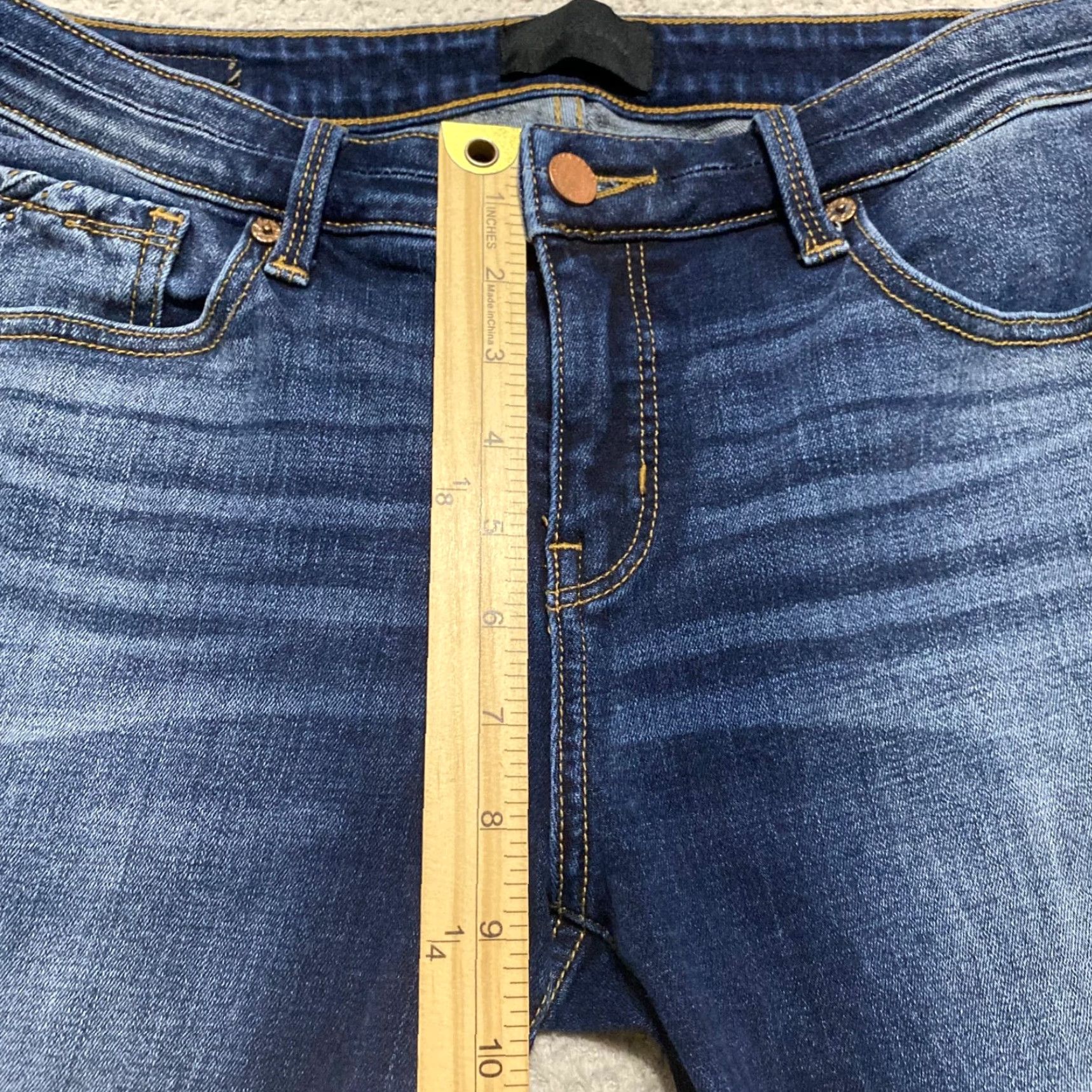 Buckle Black Buckle Black Jeans Buckle Black 29 Blue Denim Dark Wash Skinny Mid Rise 26 Inseam 5-Pocket Denim Denim Stretch Logo Regular Womens Size 29" - 7 Thumbnail