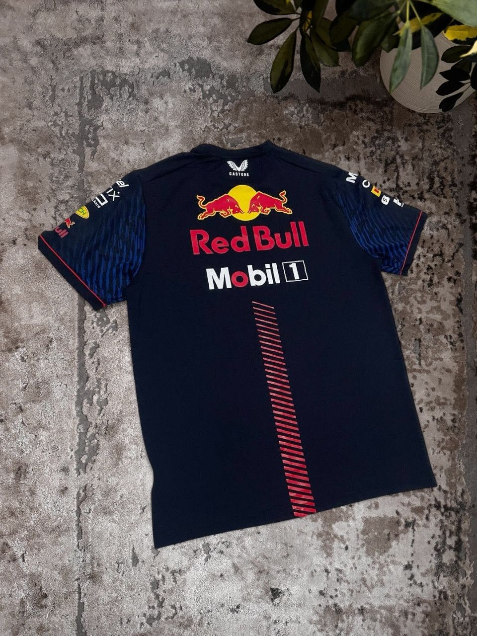Red Bull Castore Red Bull Racing F1 Team Verstappen Racing T-Shirt Size US M / EU 48-50 / 2 - 4 Thumbnail