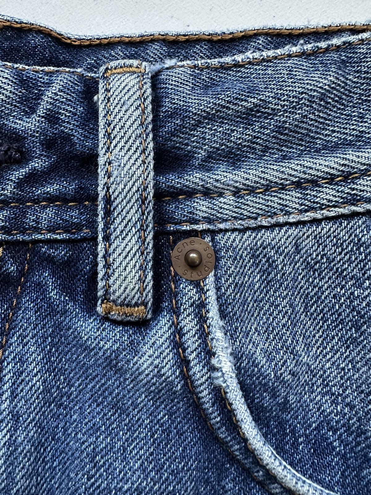 Acne Studios Acne Studios Shadow Mid Denim Skirt Size 25" / US 0 / IT 36 - 10 Thumbnail