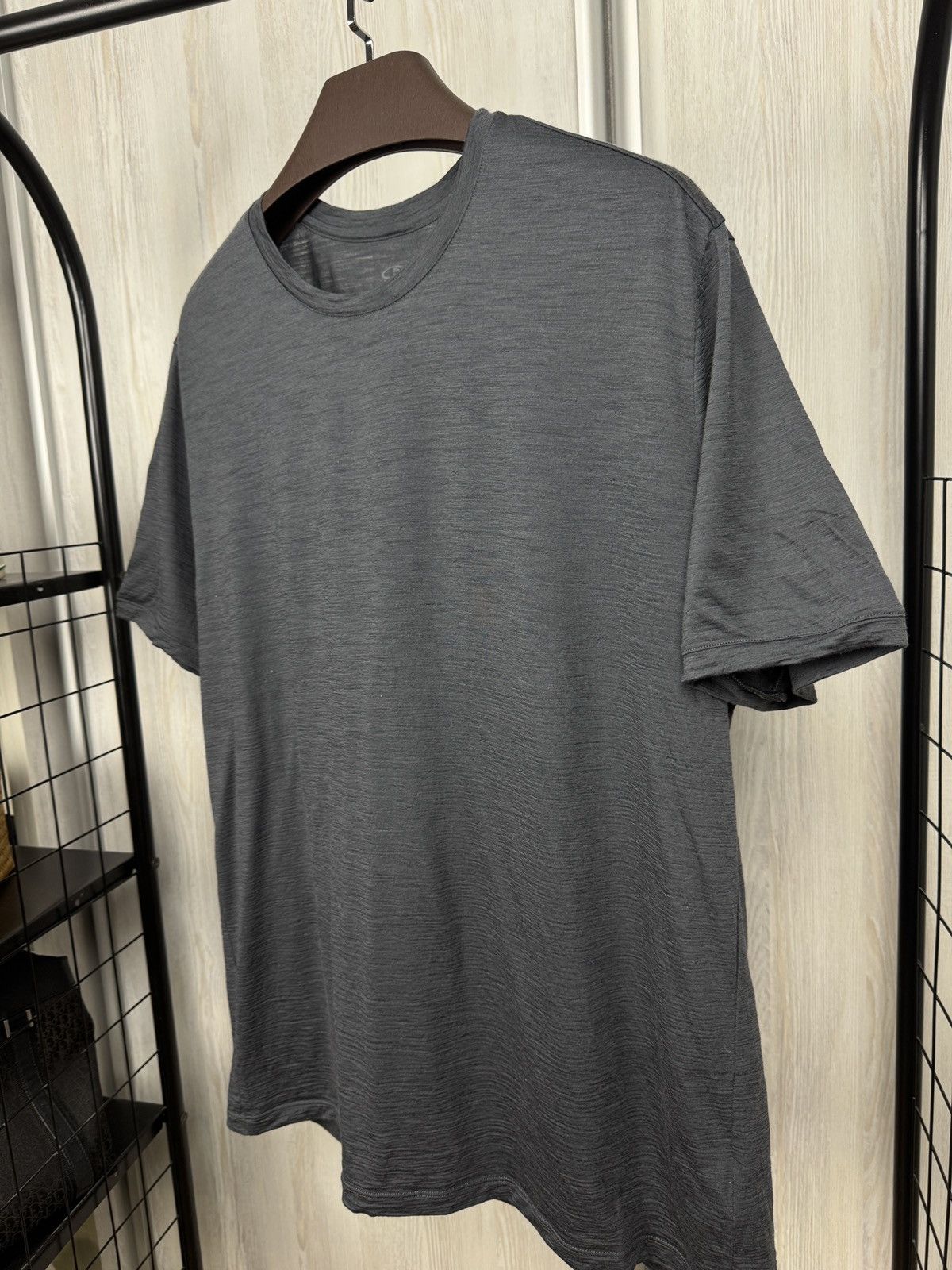 Icebreaker Icebreaker Merino wool graphite grey tee shirt sz XXL Size US XXL / EU 58 / 5 - 3 Thumbnail
