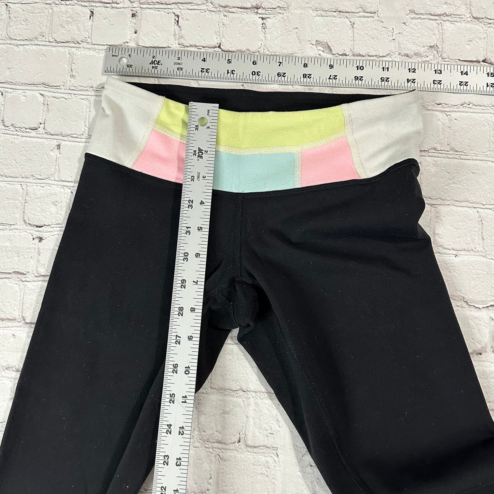 Lululemon Black full length Lululemon Leggings Size 27" / US 4 / IT 40 - 9 Thumbnail