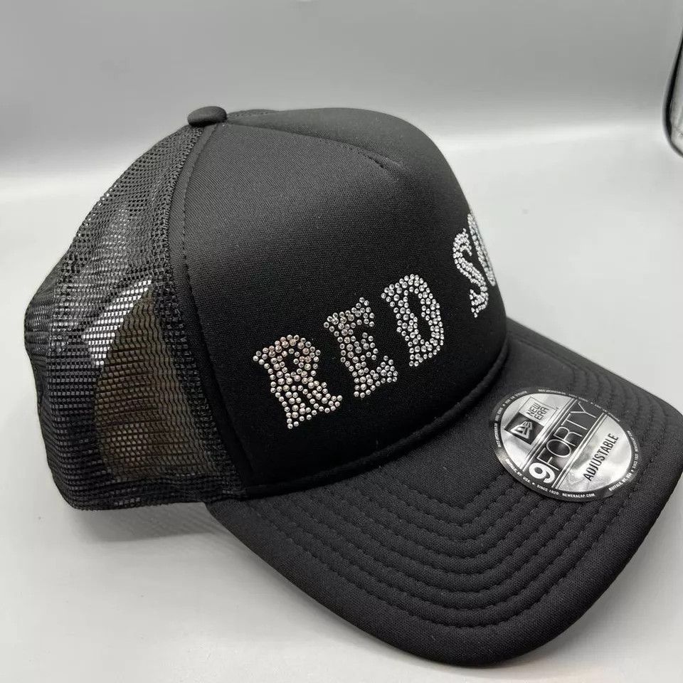 New Era Boston Red Sox Trucker Hat Men 9Forty New Era Snap Back Cap Size ONE SIZE - 3 Thumbnail