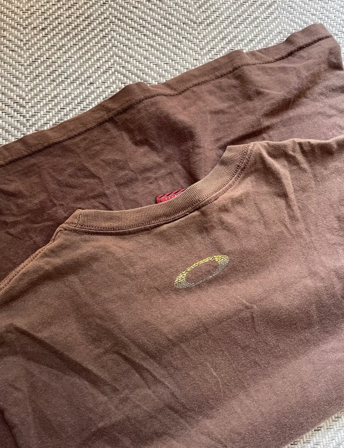 Oakley OAKLEY 00s Vintage Tee, Old Logo K24 Size US M / EU 48-50 / 2 - 6 Thumbnail