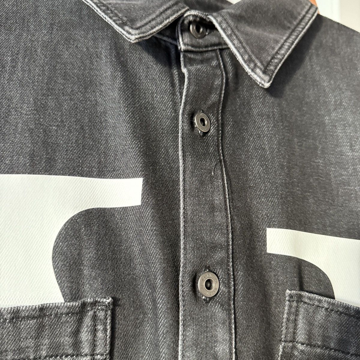 Valentino Valentino - Logo-Print Denim Overshirt - Black Valentino Size US L / EU 52-54 / 3 - 7 Thumbnail