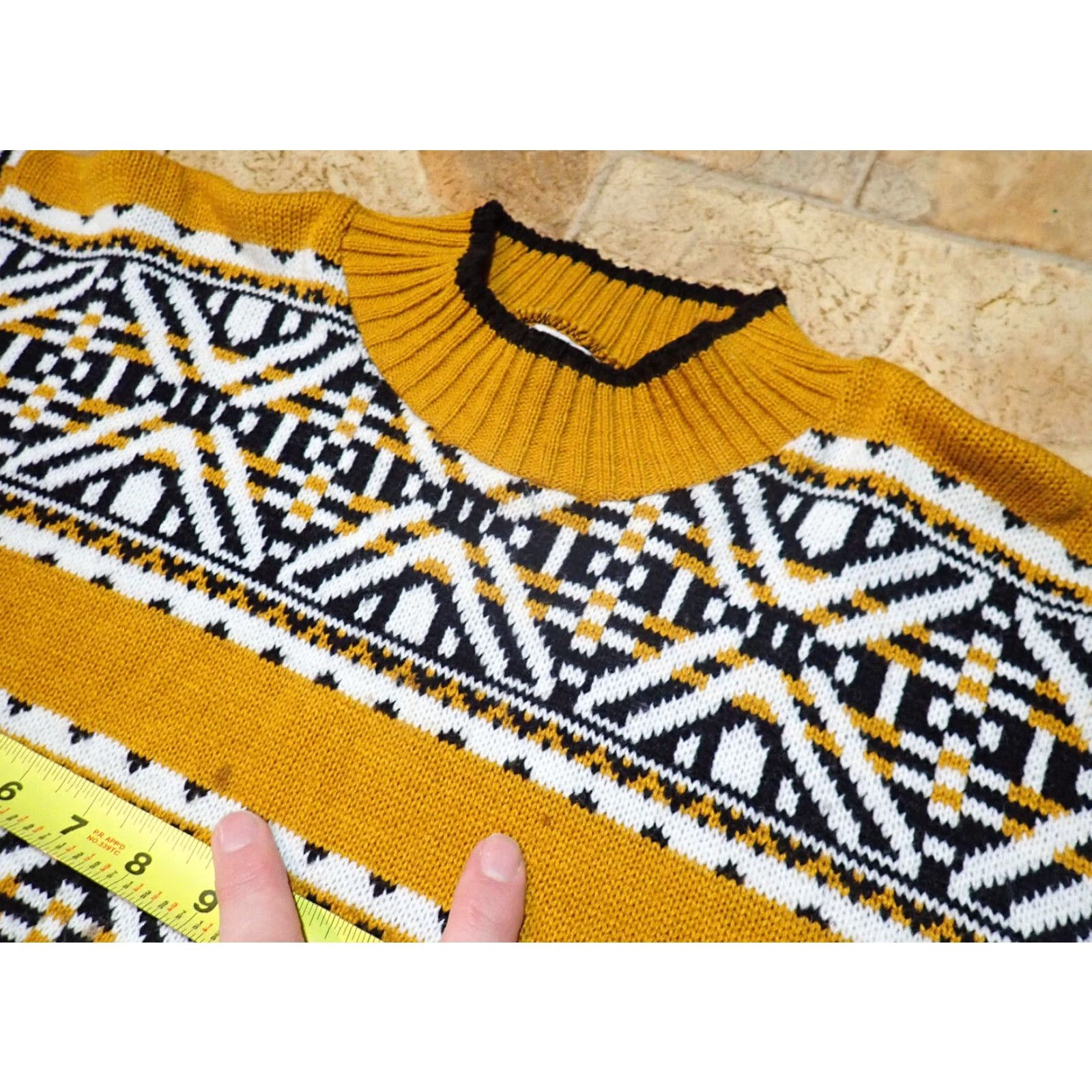 Vintage VINTAGE Turning Point USA Women's Sweater M Mustard Yellow Geometric Fair Isle Snowflake Knit 90s Pullover Menswear Style Size M / US 6-8 / IT 42-44 - 6 Thumbnail