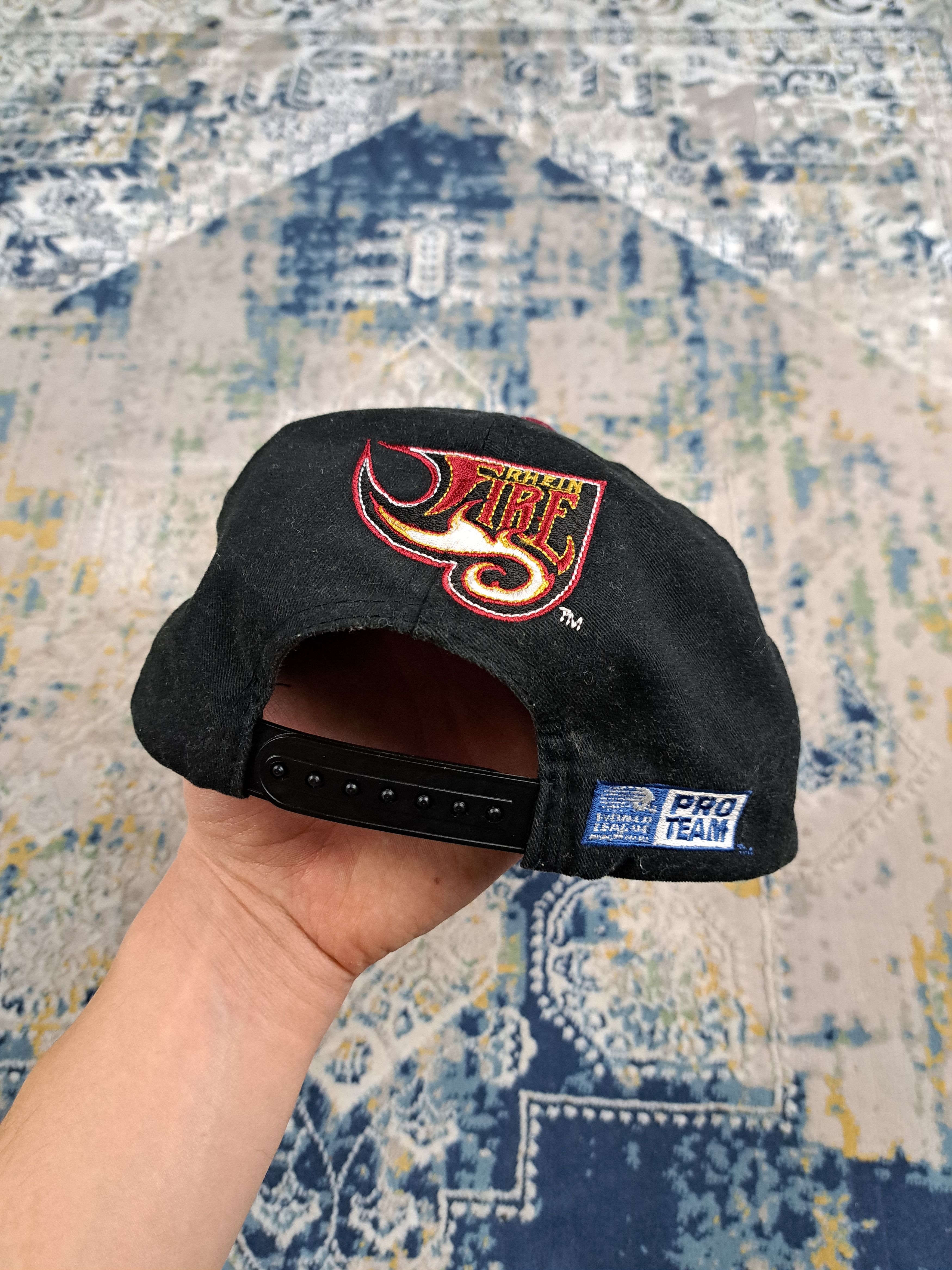 Vintage Vintage Fire College Cap Snap Back Streetwear Flames Size ONE SIZE - 4 Thumbnail