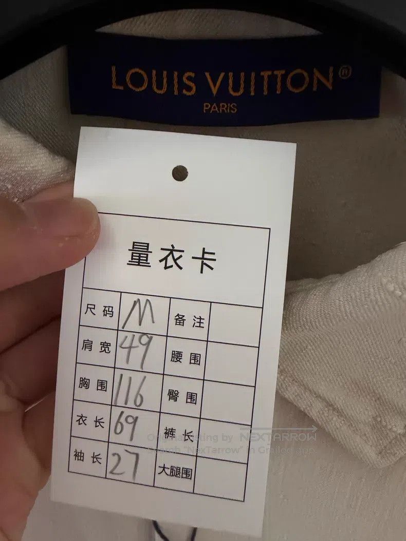 Louis Vuitton Louis Vuitton Beige leather logo short sleeve shirt Size US M / EU 48-50 / 2 - 3 Thumbnail