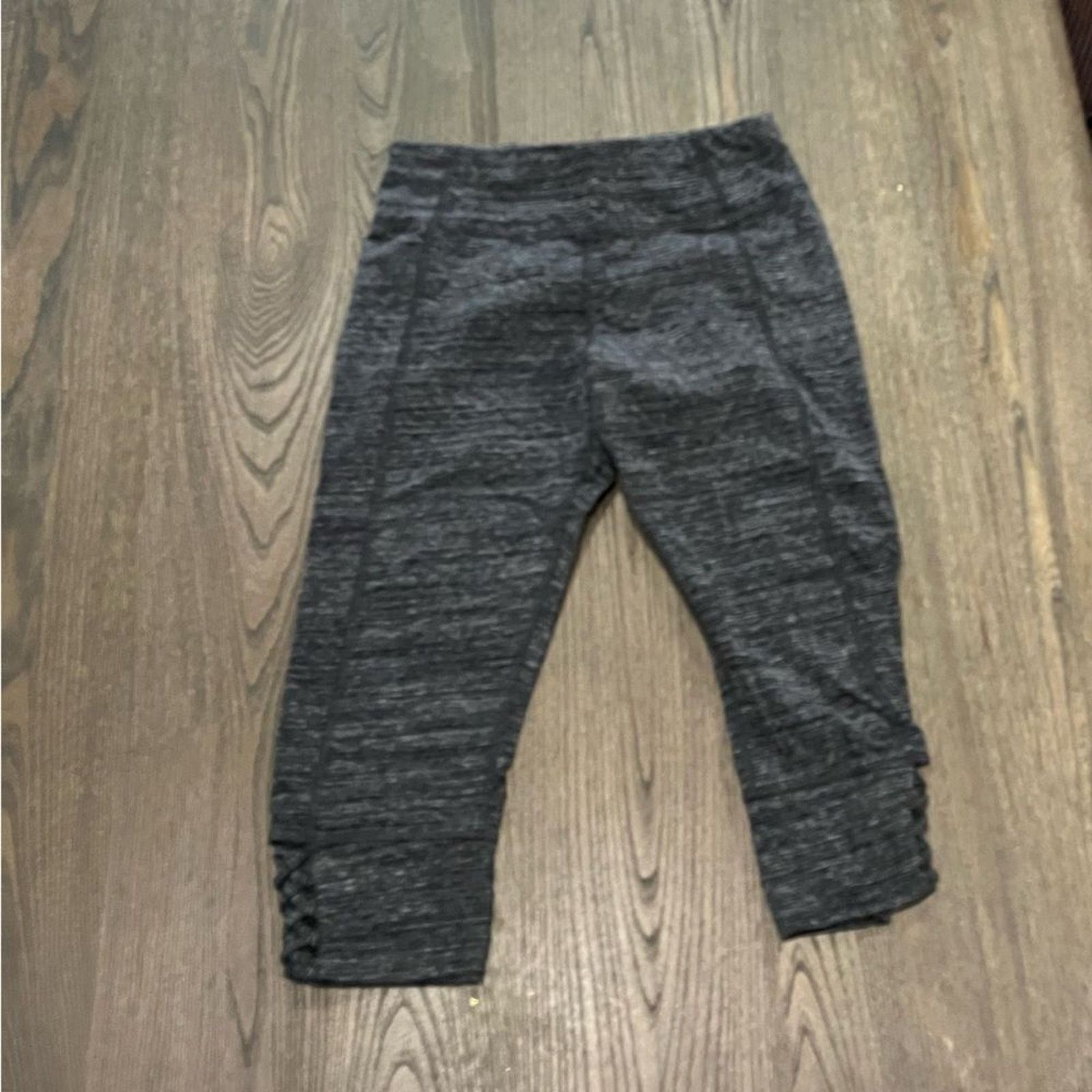 Calvin Klein Calvin Klein Gray Space Dye Athletic Capri Leggings Size L Size 29" - 1 Thumbnail
