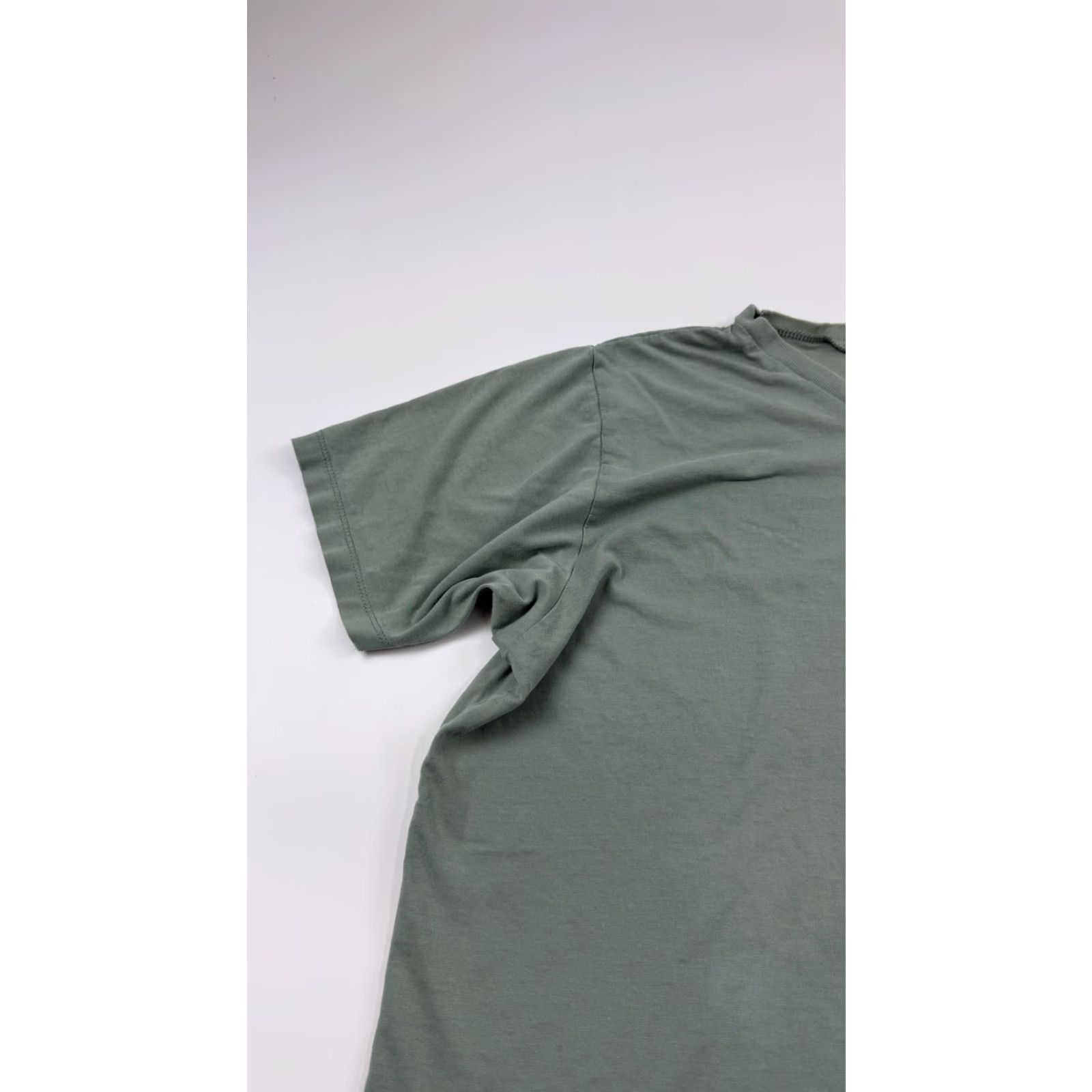 Eddie Bauer Vintage Eddie Bauer Women’s T-Shirt Large Green Short Sleeve V-Neck Cotton Casual Top Size L / US 10 / IT 46 - 3 Thumbnail