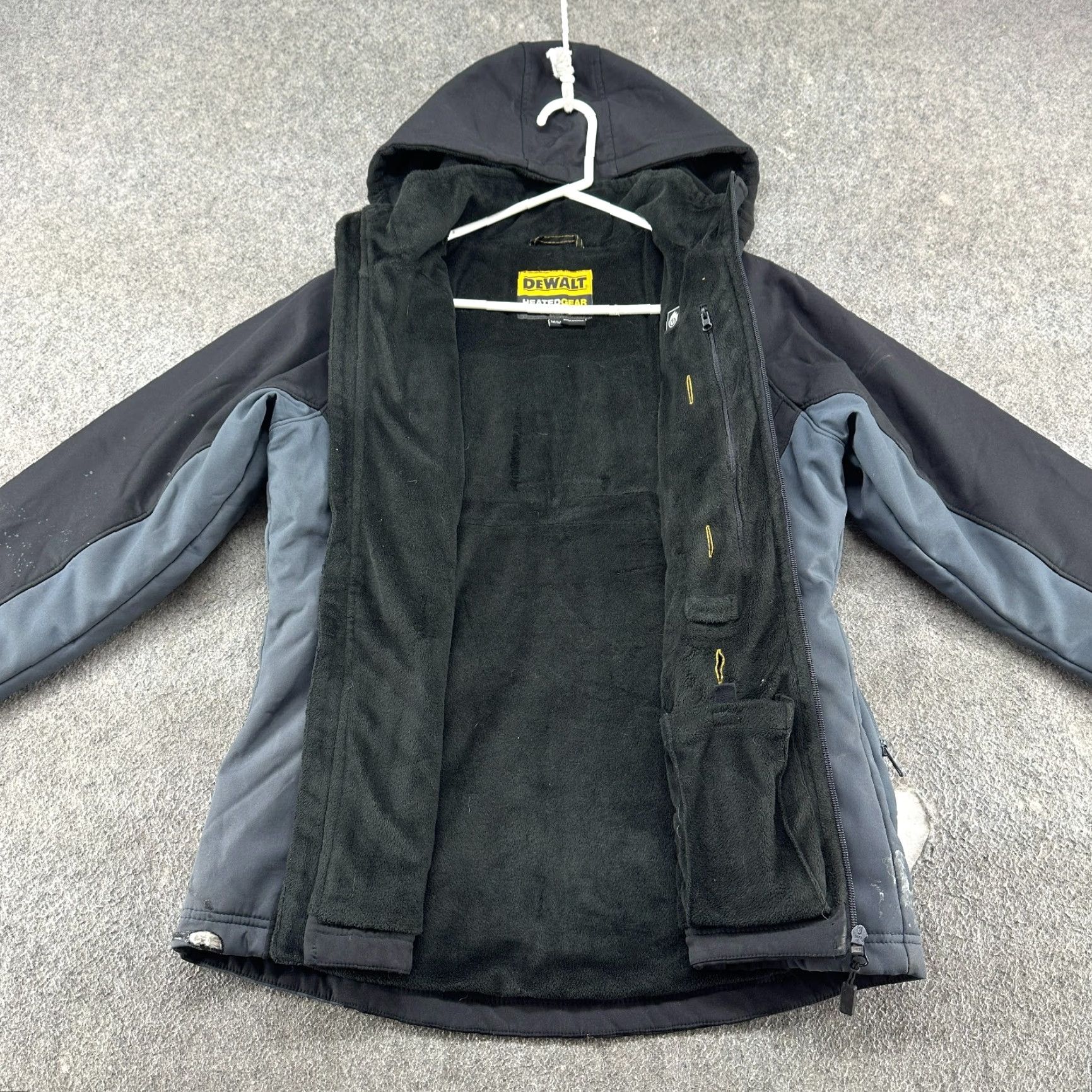 Vintage DEWALT Jacket Women M Black Softshell 3-in-1 Heated Lined Zip Mid-Length Regular Moto Motorcycle Fall Spring Winter Travel Workwear Casual Front Logo Size M / US 6-8 / IT 42-44 - 2 Thumbnail
