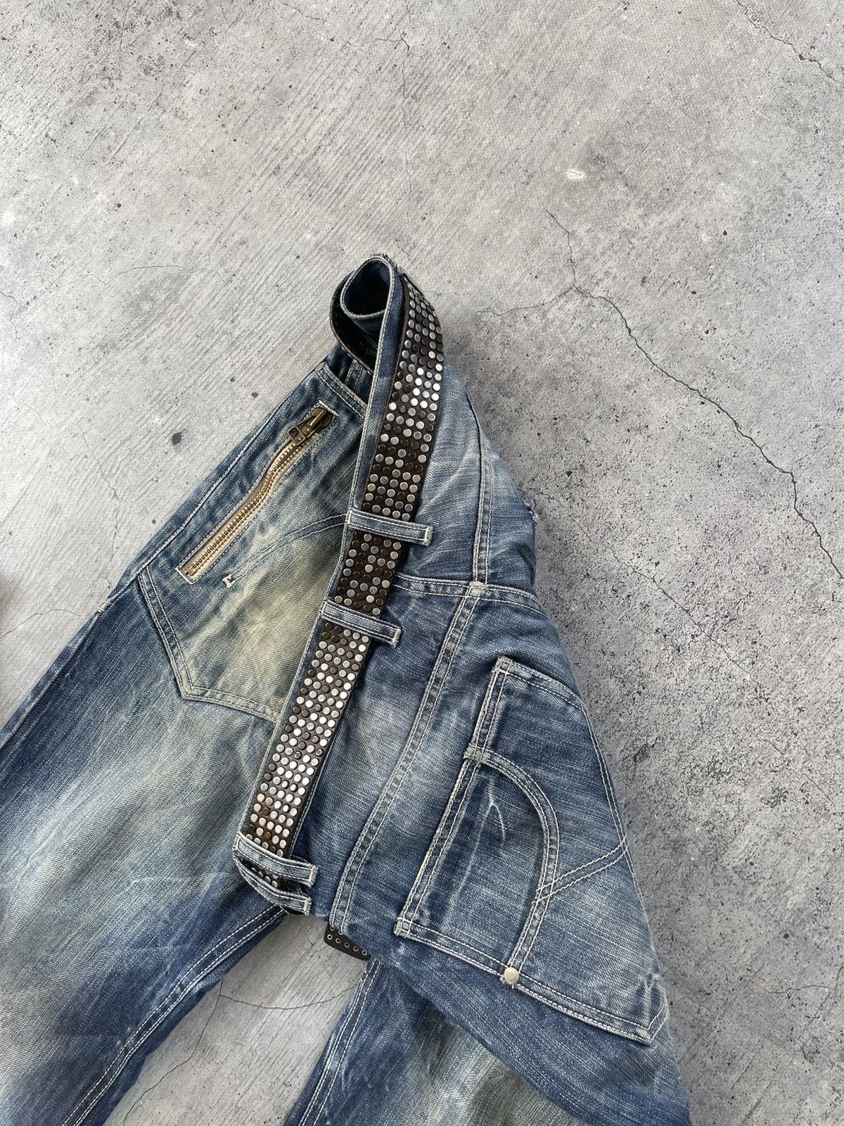Vintage Leather Y2K Belt Avant Garde Metal Rivets
