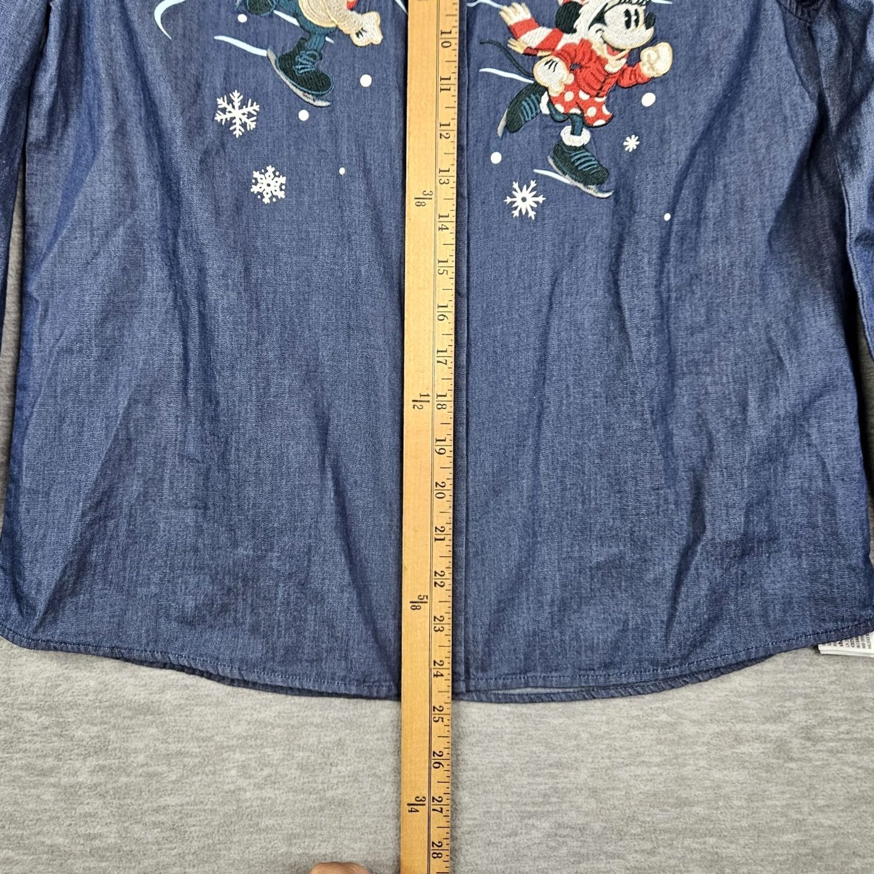 Disney Disney Women Blue Christmas Embroidered Minnie Mouse Shirt Sz S Size S / US 4 / IT 40 - 4 Thumbnail