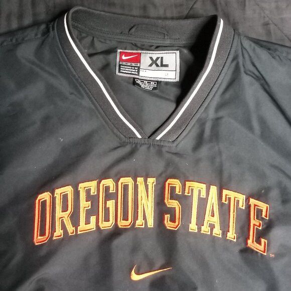 Nike Vintage Nike Oregon State Beavers Windbreaker Jacket Size US XL / EU 56 / 4 - 1 Thumbnail