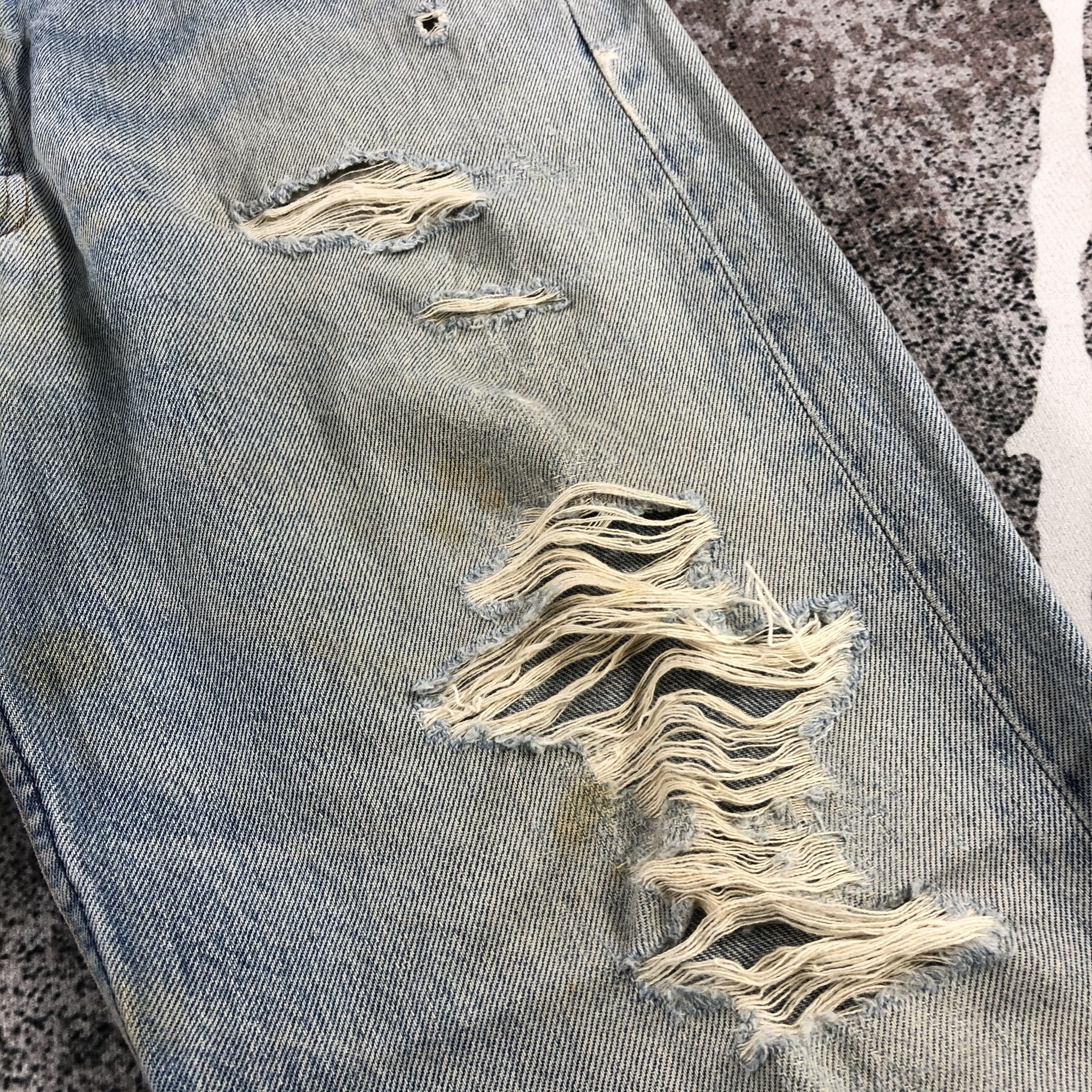 Levi's Vintage 90s Levi's 501 Jeans Distressed Denim KJ889 Size US 36 / EU 52 - 16 Thumbnail