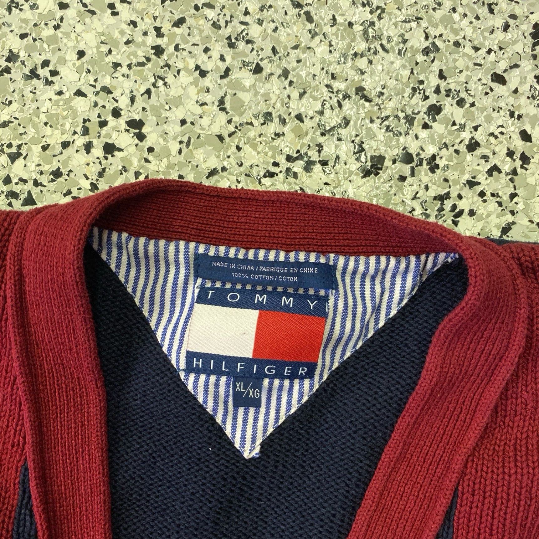 Tommy Hilfiger VINTAGE Tommy Hilfiger Sweater Cardigan Men’s XL Blue Navy Knit 90s Logo Buttons Size US XL / EU 56 / 4 - 2 Thumbnail