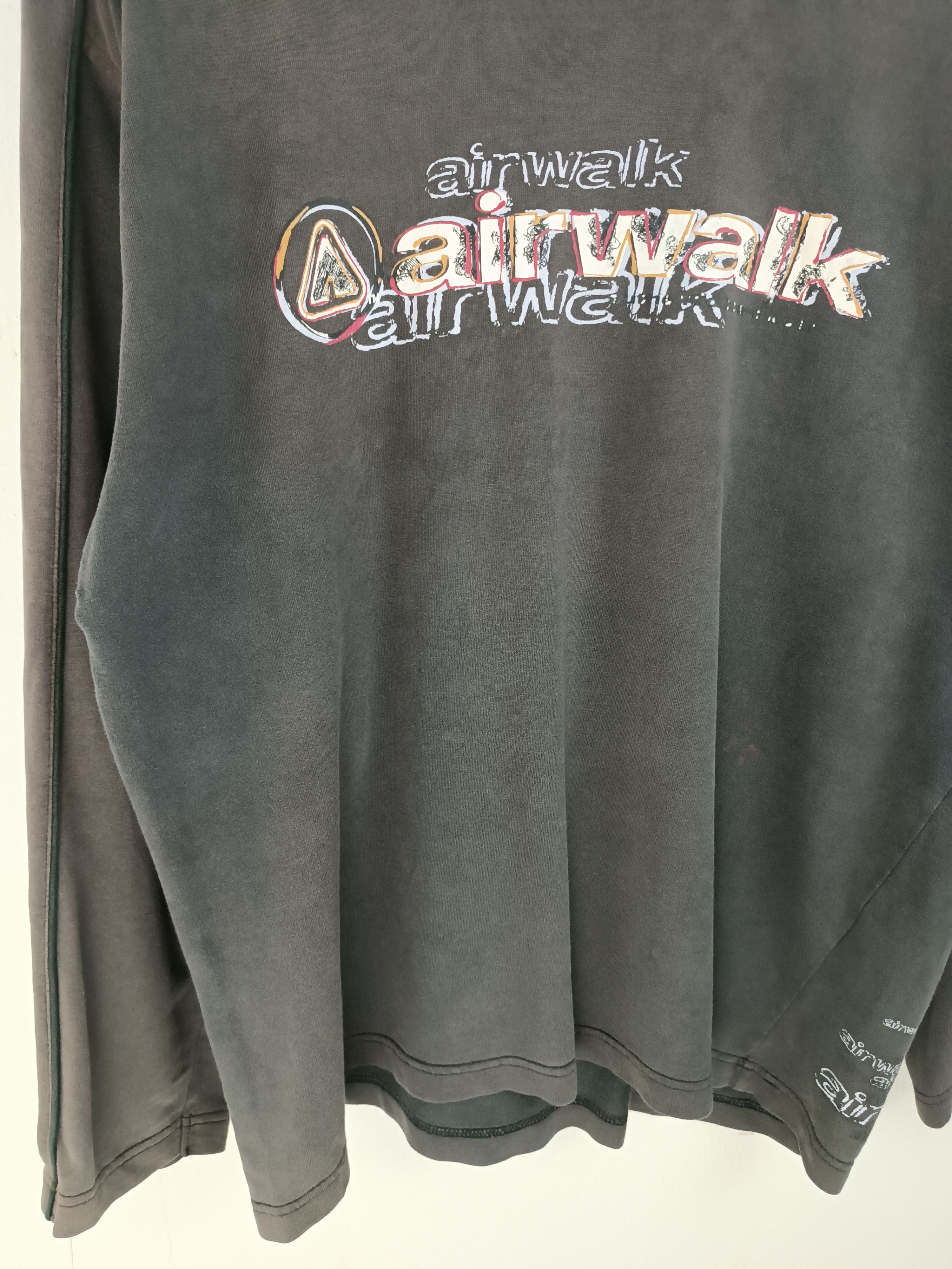 Airwalk THRASHED FADED VINTAGE Y2K AIRWALK TEE VKEI KMIRII GRUNGE Size US L / EU 52-54 / 3 - 6 Thumbnail
