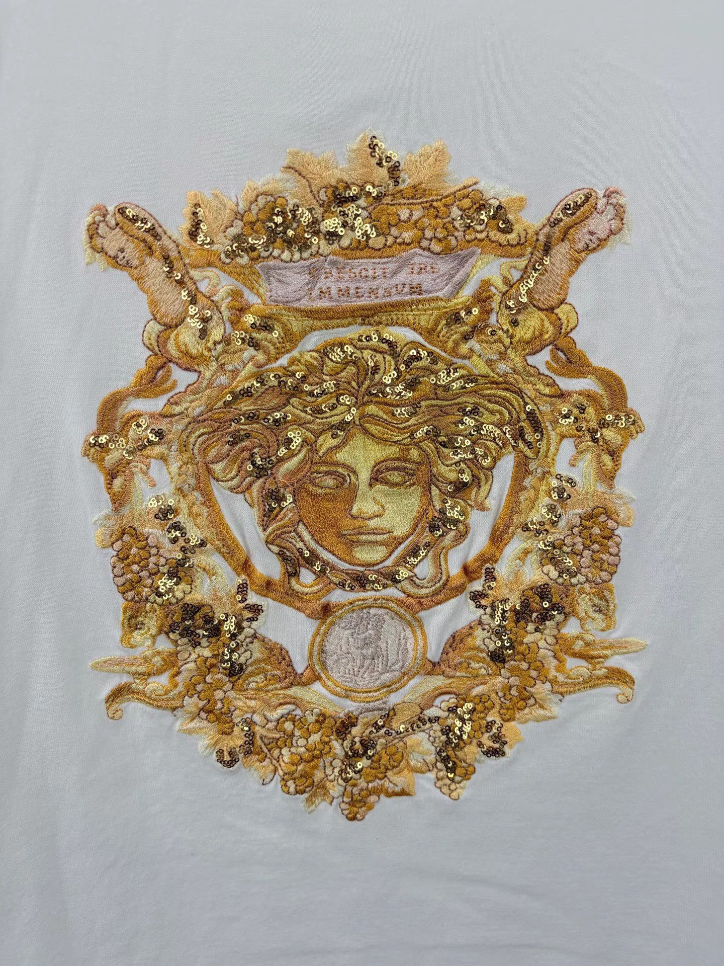 Versace VERSACE Medusa Embroidered Sequin Short Sleeve Tee Size US XXL / EU 58 / 5 - 3 Thumbnail