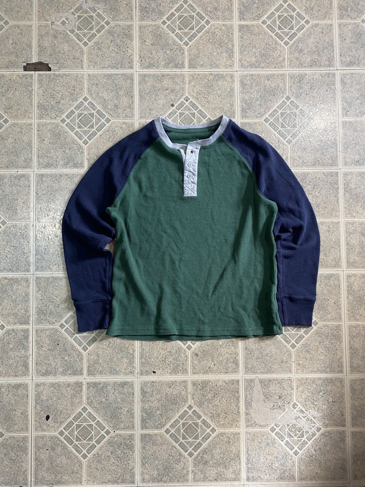 Other Vintage y2k waffle knit thermal long sleeve two tone Size US M / EU 48-50 / 2 - 1 Thumbnail